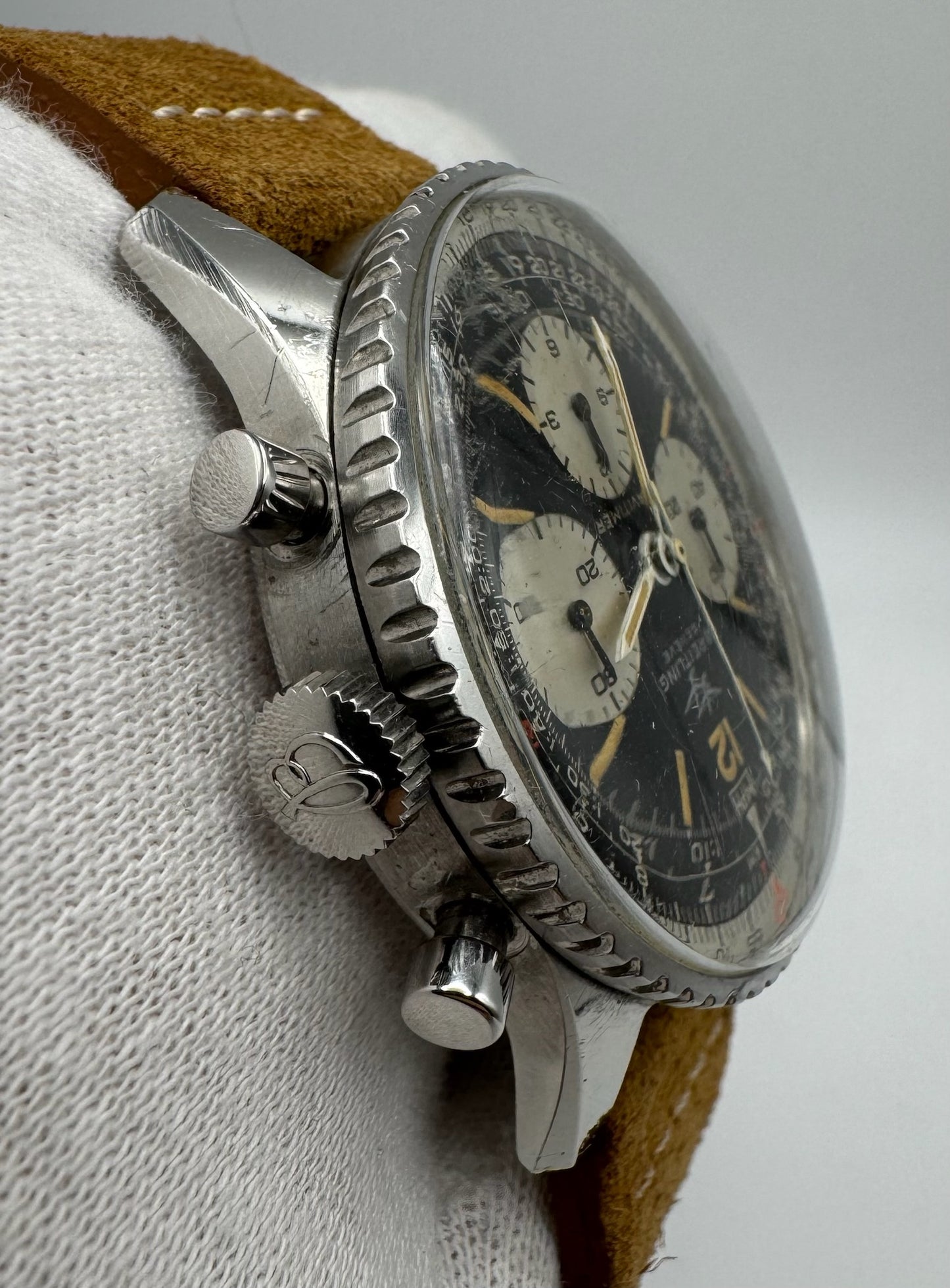 Breitling Navitimer Vintage Navitimer 806 Steel Heavy Patina (Unpolished/Serviced)