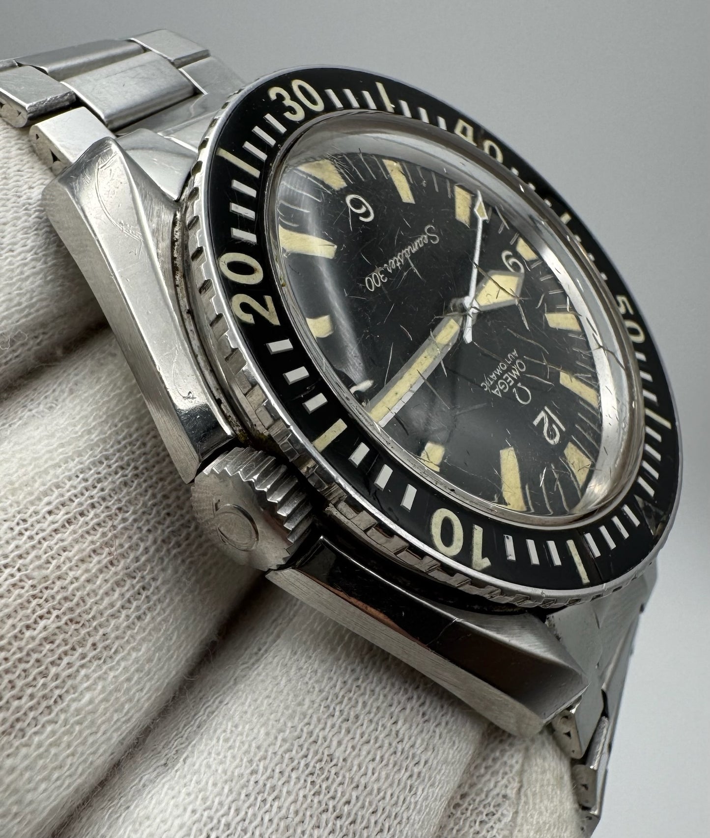 Omega Seamaster 300 Full Steel Yellow Patina Very Rare Original Owner 1960s (Unpolished)
