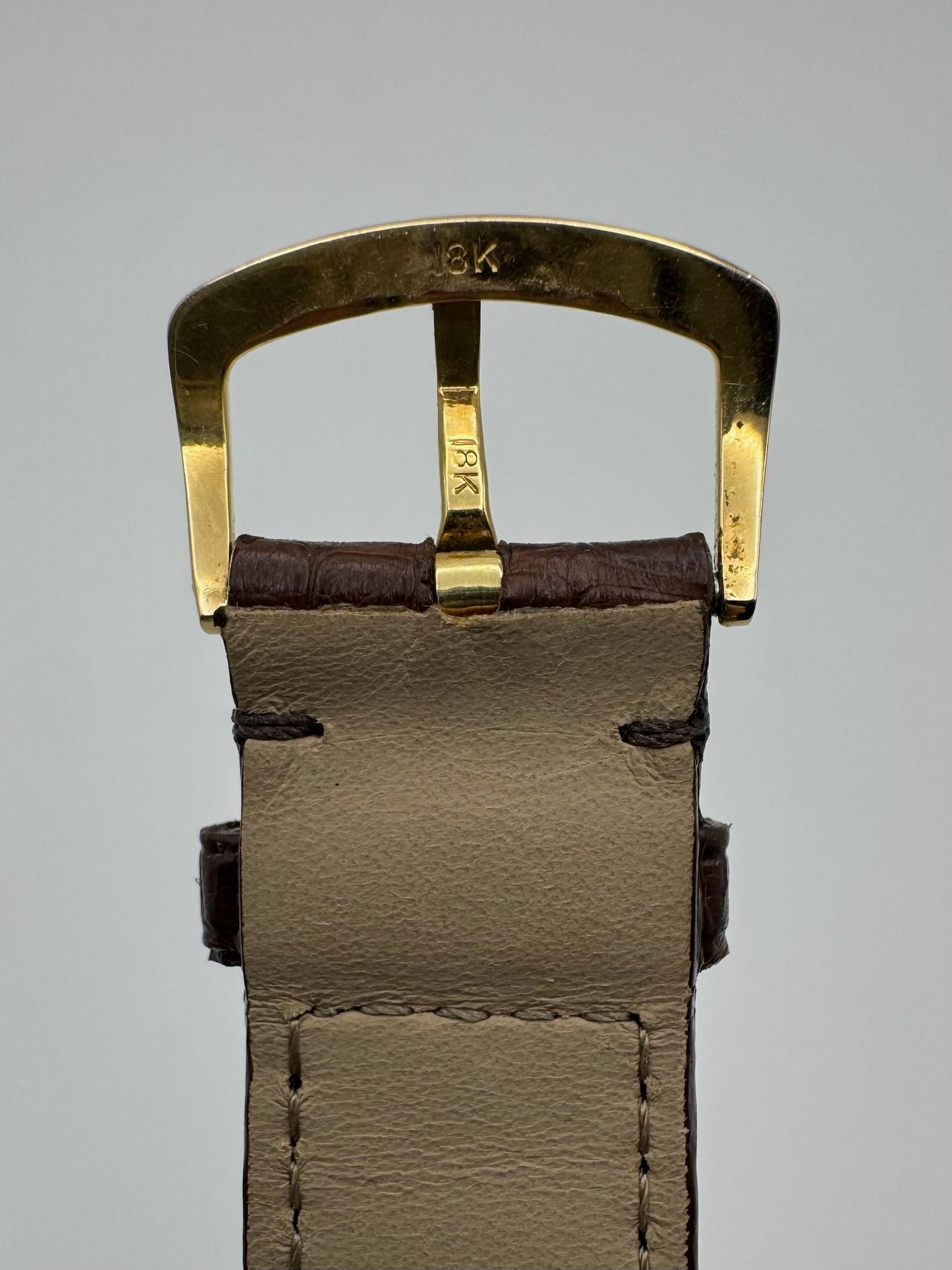 Vacheron Constantin Hooded Lugs Yellow Gold 34 Silver Dial Manual Winding Pristine Condition 1950s (Serviced)