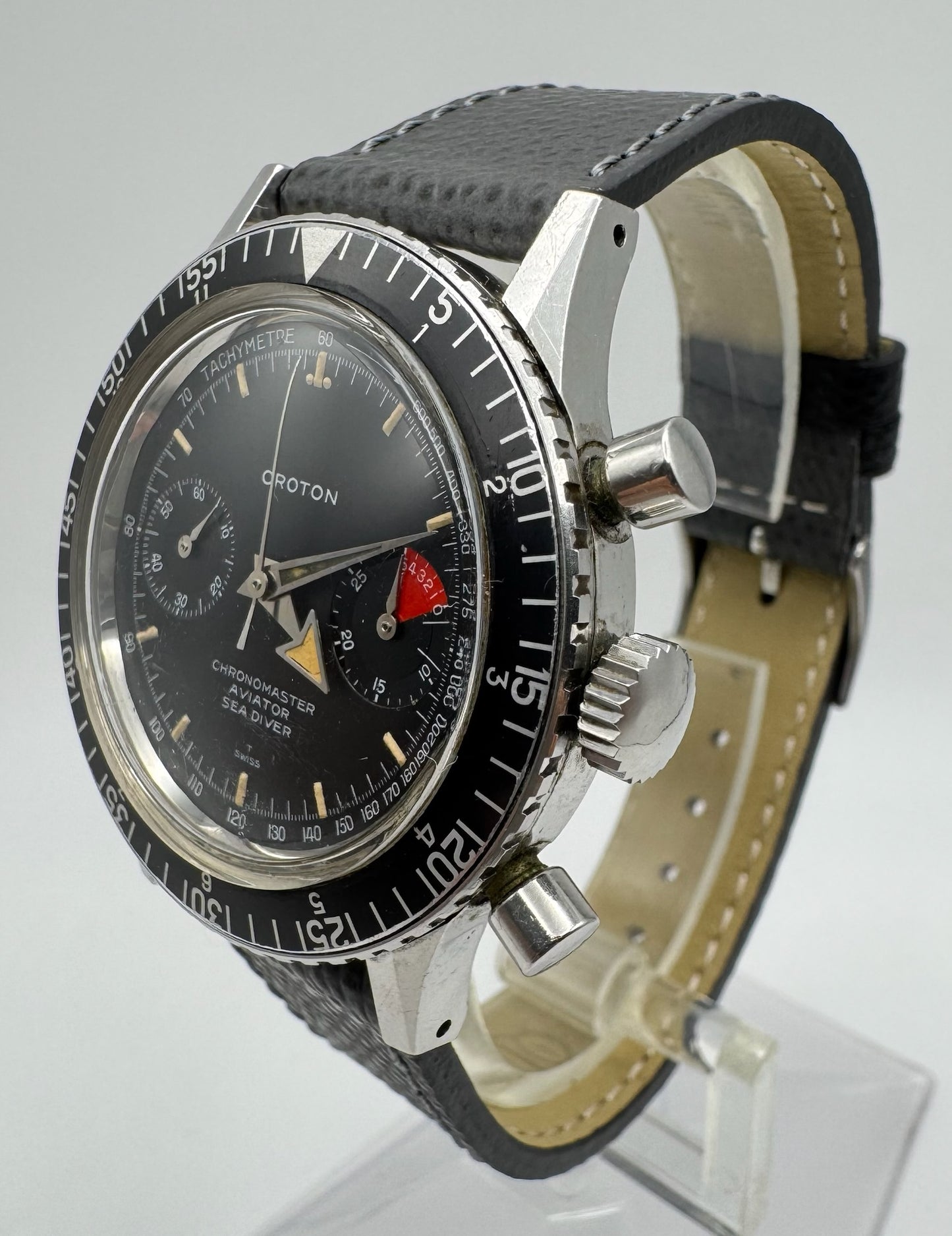 Croton Aviator Sea Diver Chronograph Manual Winding Yellow Patina Broad Arrow Original Owner 1960s (Unpolished)