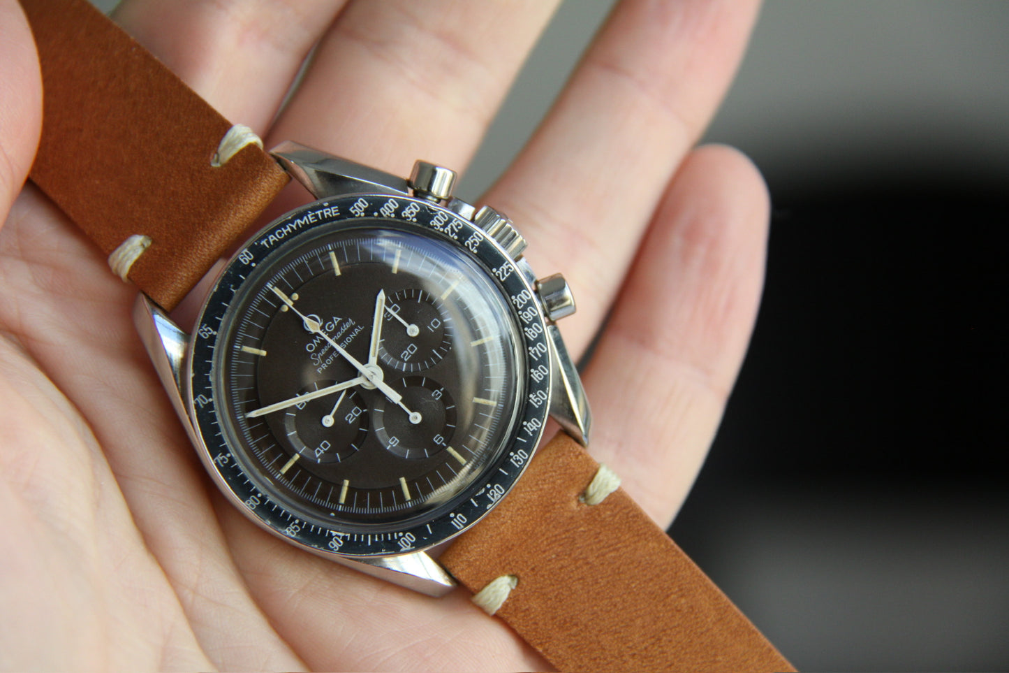 Omega Speedmaster Professional Moonwatch Tropical Brown Dial Heavy Patina Blue Insert 1969 (Serviced)