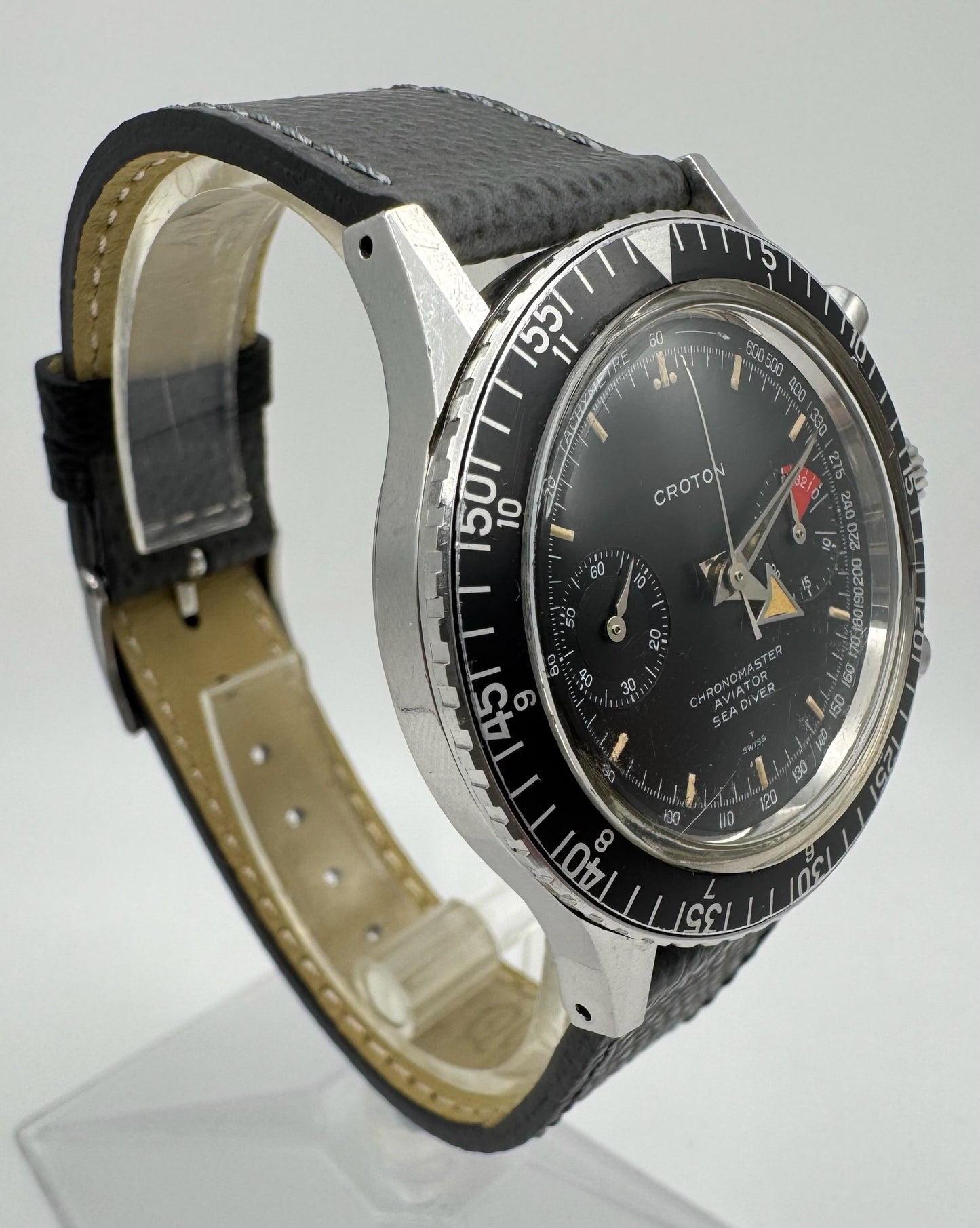 Croton Aviator Sea Diver Chronograph Manual Winding Yellow Patina Broad Arrow Original Owner 1960s (Unpolished)