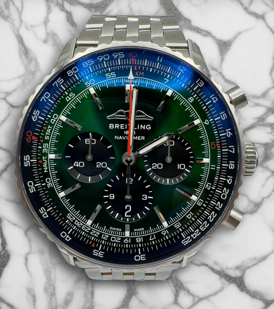 Breitling Navitimer 1 B01 Chronograph 46 Full Steel Green Dial (Full-Set/Mint)