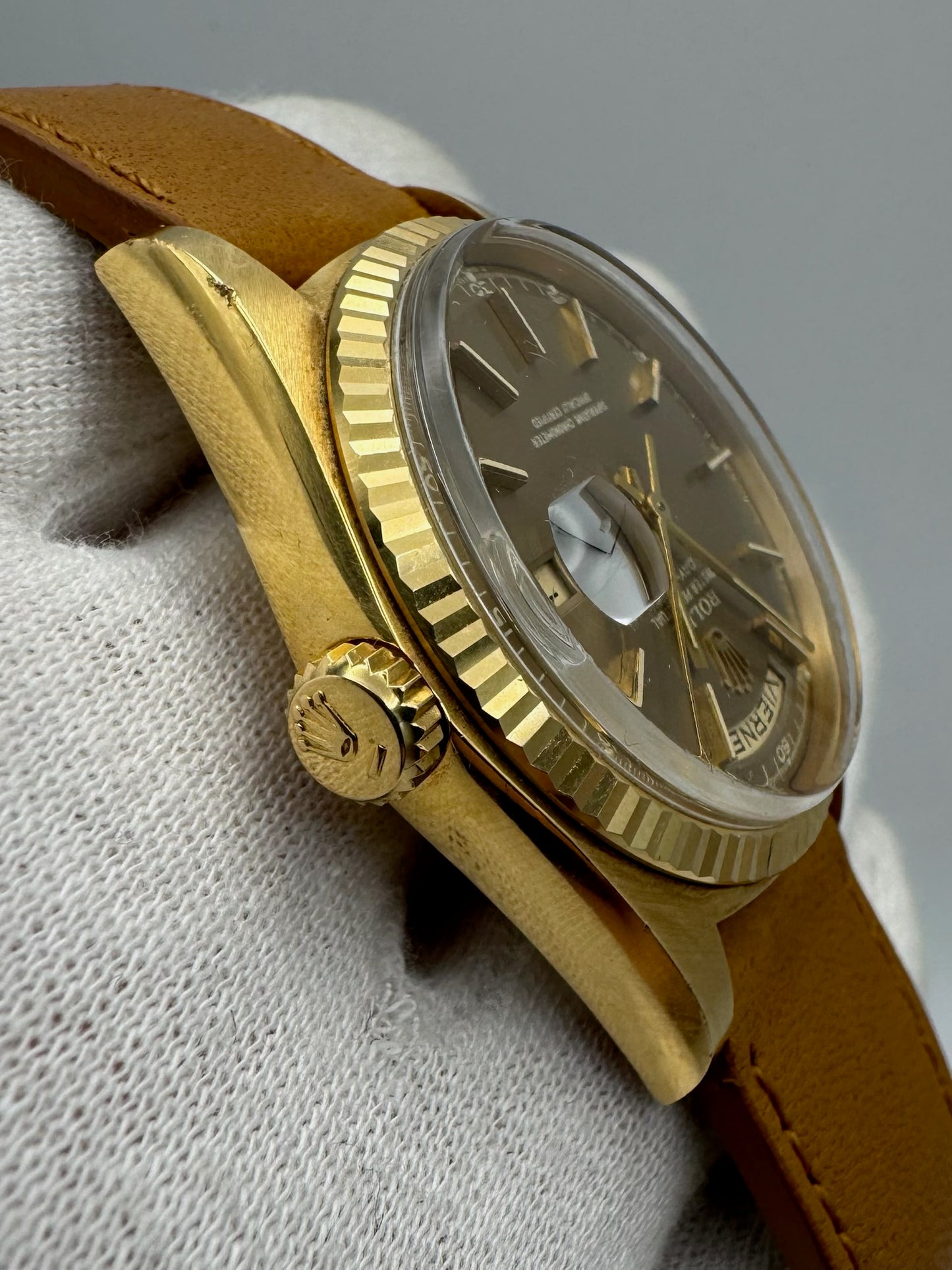 Rolex Day-Date 36 Yellow Gold Head Very Rare Ghost Havana Dial 1977 (Unpolished/Serviced)