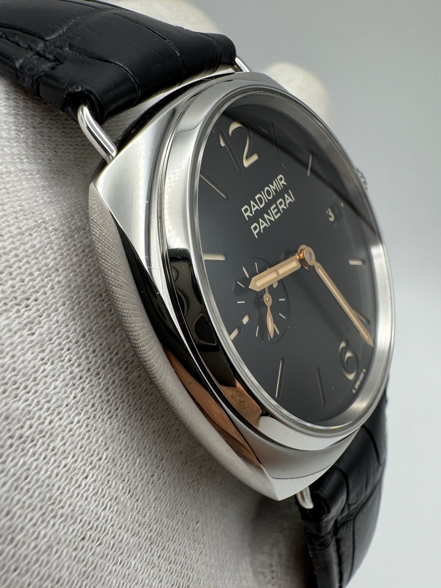 Panerai Radiomir Quaranta 40 Steel Black Dial 2023 (Box/Card/Unpolished)