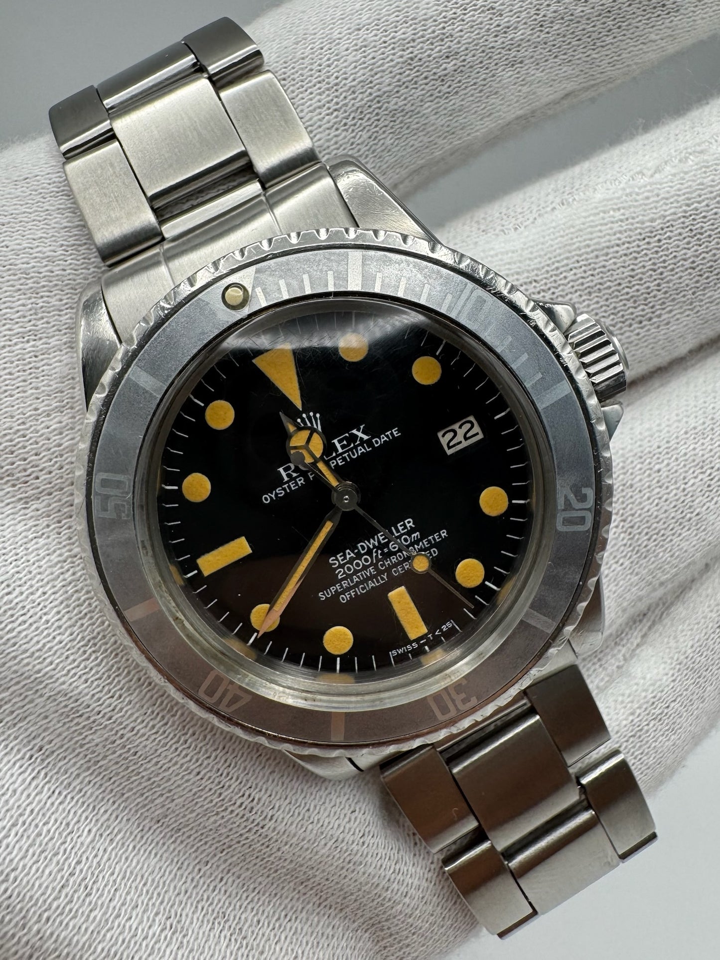 Rolex Sea-Dweller 1665 Pumpkin Patina Ghost Bezel 1972 (Box/Service Papers)