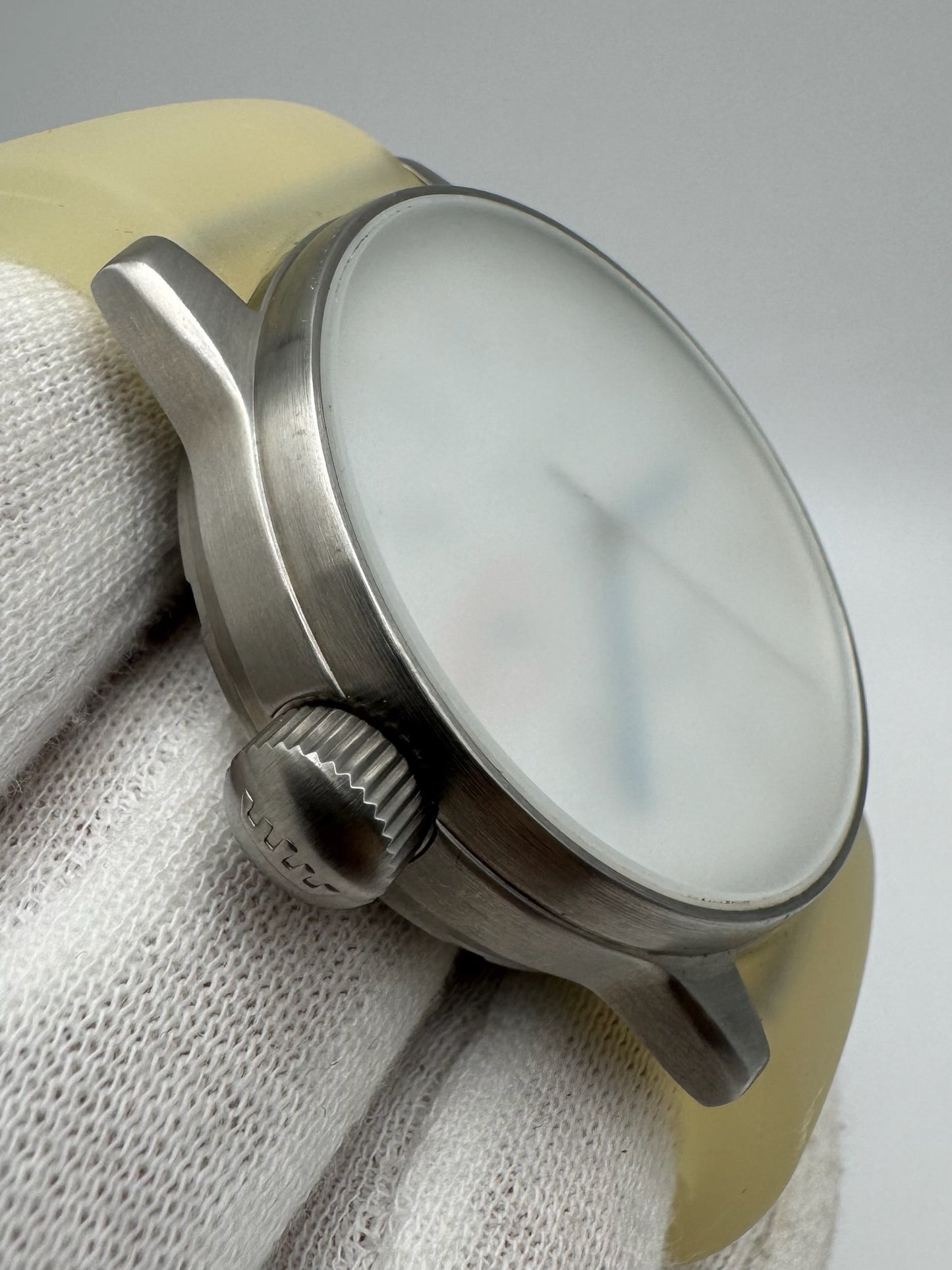 Fortis Flieger (Submodel) Grenchen “Frisson” Frost Crystal Very Rare Rolf Sacks Ltd Edition 999 pcs (Mint)