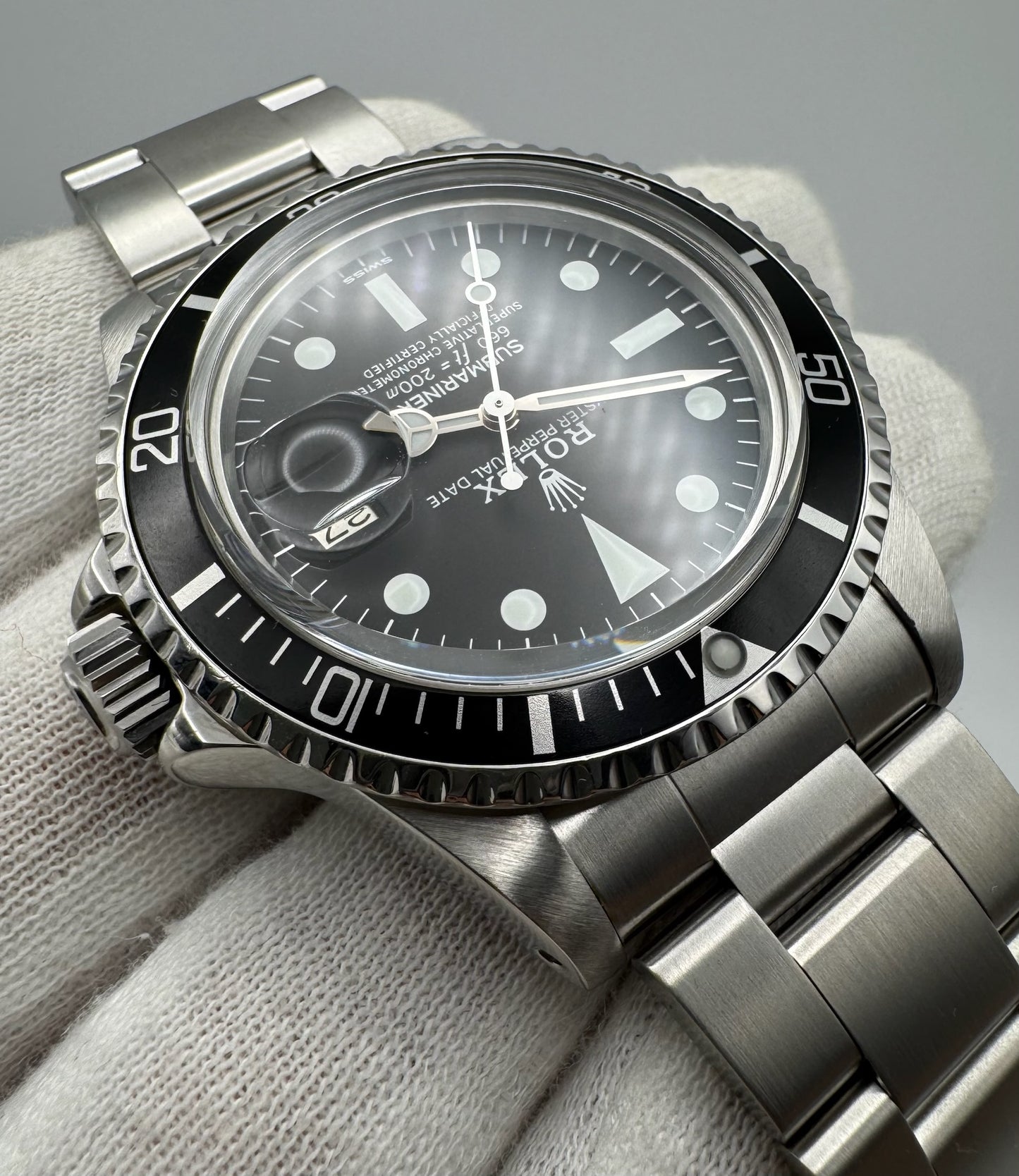 Rolex Submariner Date 1680 Full Steel Rolex Service 1979 (Rolex Service Papers/Box)
