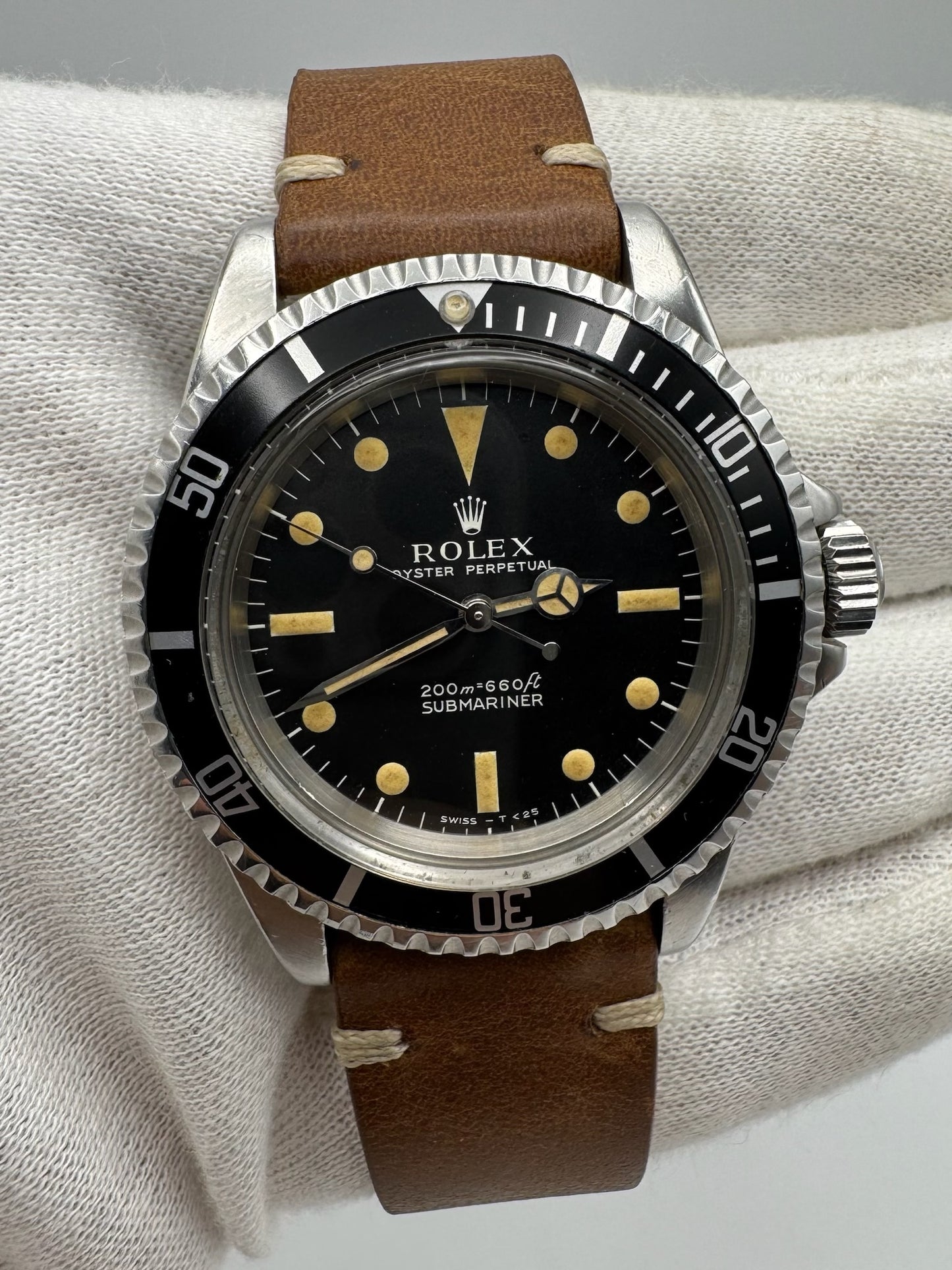 Rolex Submariner No Date 5513 Steel “Meters First” Zinc Sulfide Yellow Patina 1965
