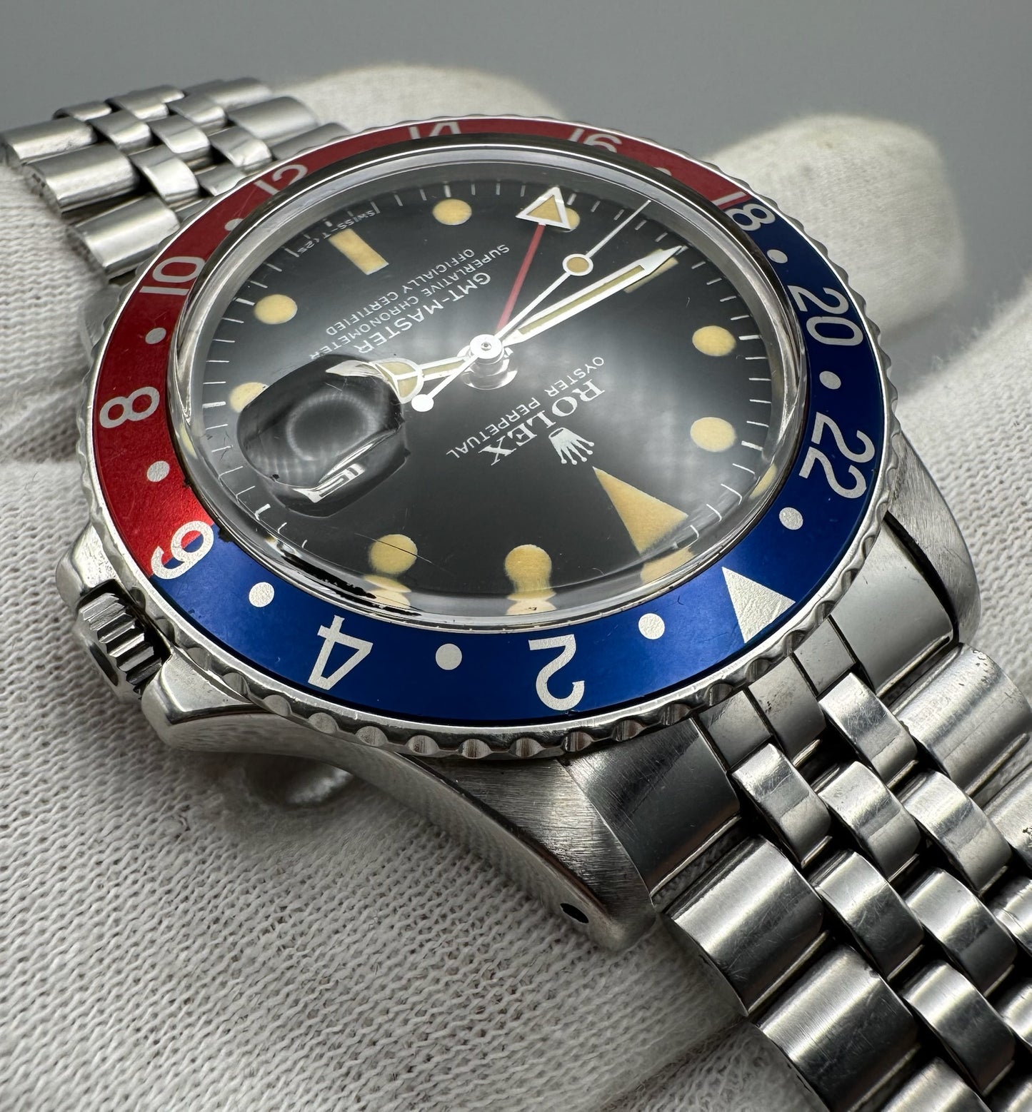 Rolex GMT-Master 1675 Extremely Rare MK 2.5 Red Back Pepsi Insert 1972 (Serviced)