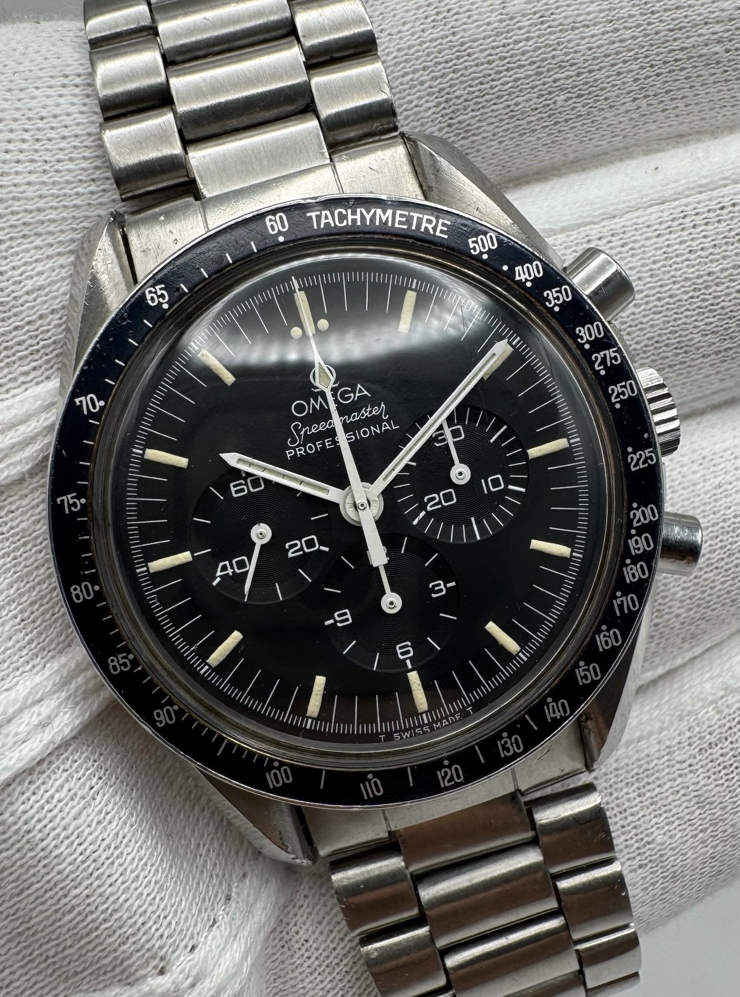 Omega Speedmaster Professional Moonwatch Full Steel Tritium Dial Blue Insert 1970’s (Unpolished)