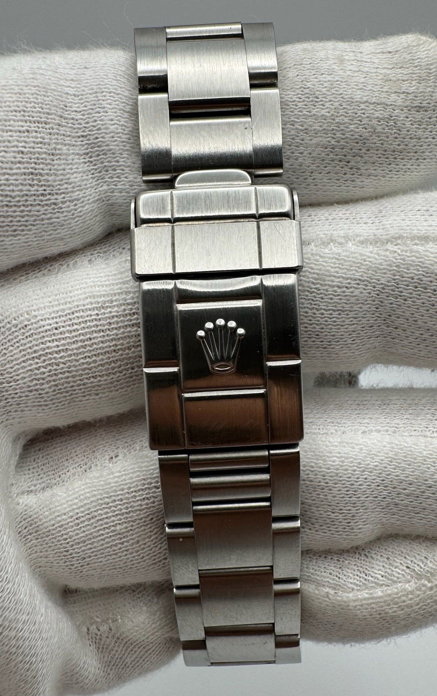 Rolex Explorer II Steel Black Dial Y Serial 2002 (Mint)