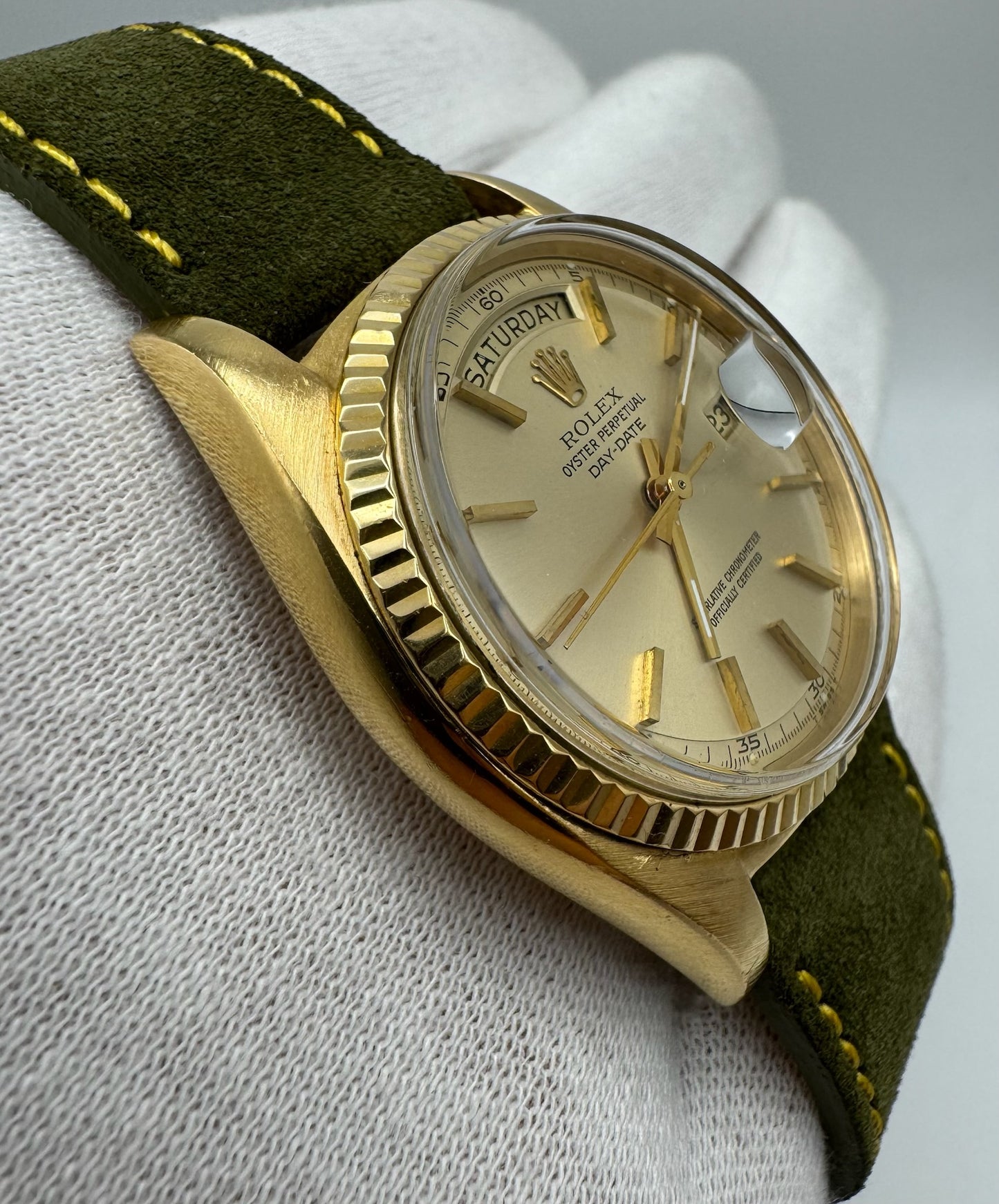 Rolex Day-Date 36 Yellow Gold with Champagne Index 1970
