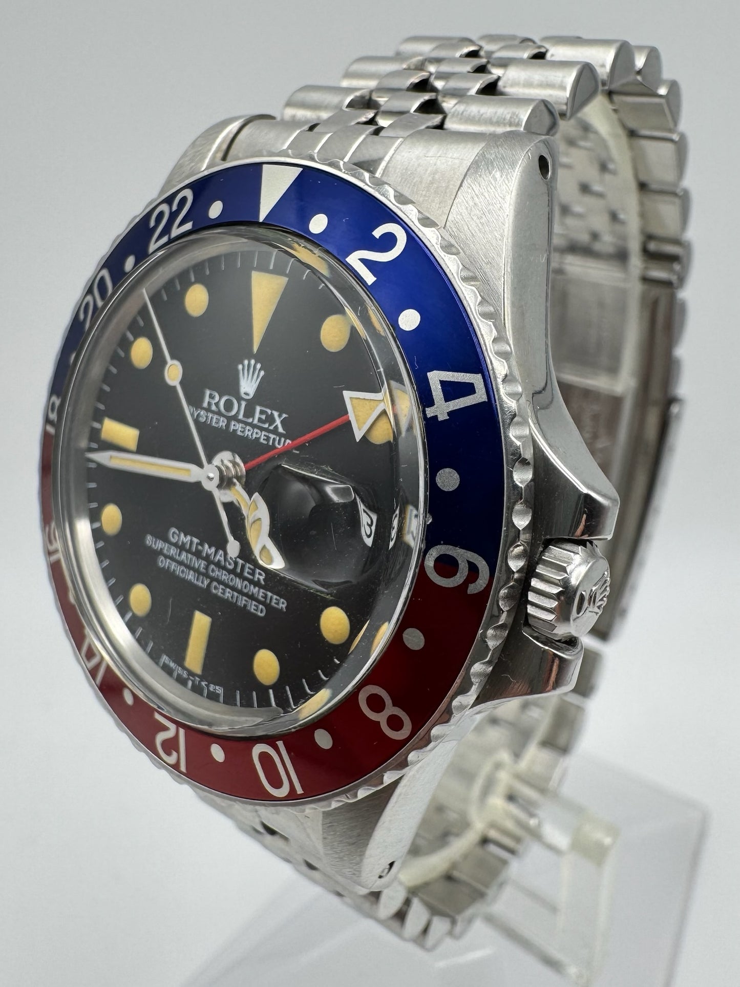 Rolex GMT-Master 1675 Full Steel Jubilee Pepsi Yellow Patina Early Service Tritium Dial 1975
