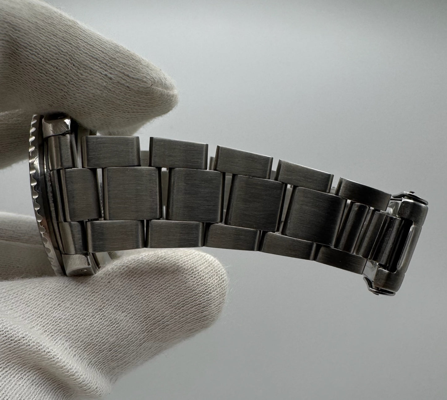 Rolex Submariner Date 16800 Ghost/Grey Dial Yellow Patina 1986 (Unpolished/Serviced)