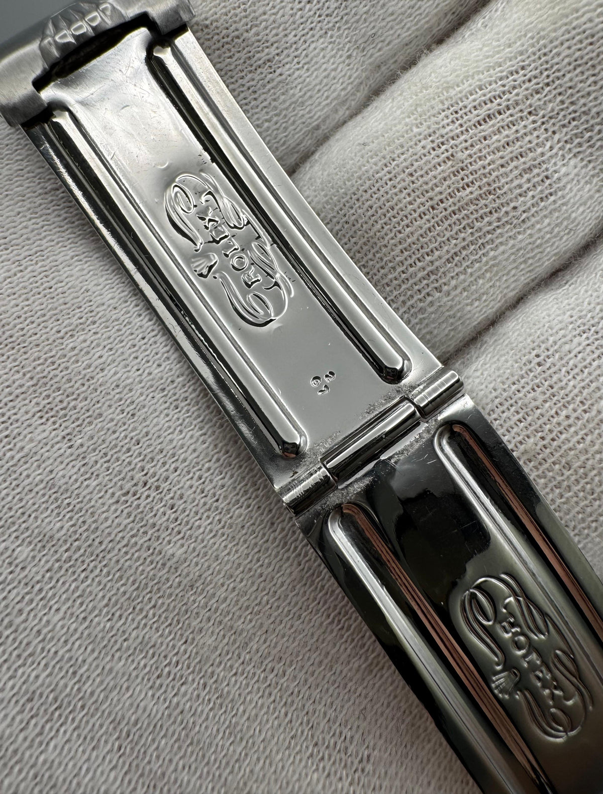 Rolex GMT-Master 1675 PCG Jubilee Glossy Gilt Chapter Ring/Exclamation Point 1960 (Serviced)