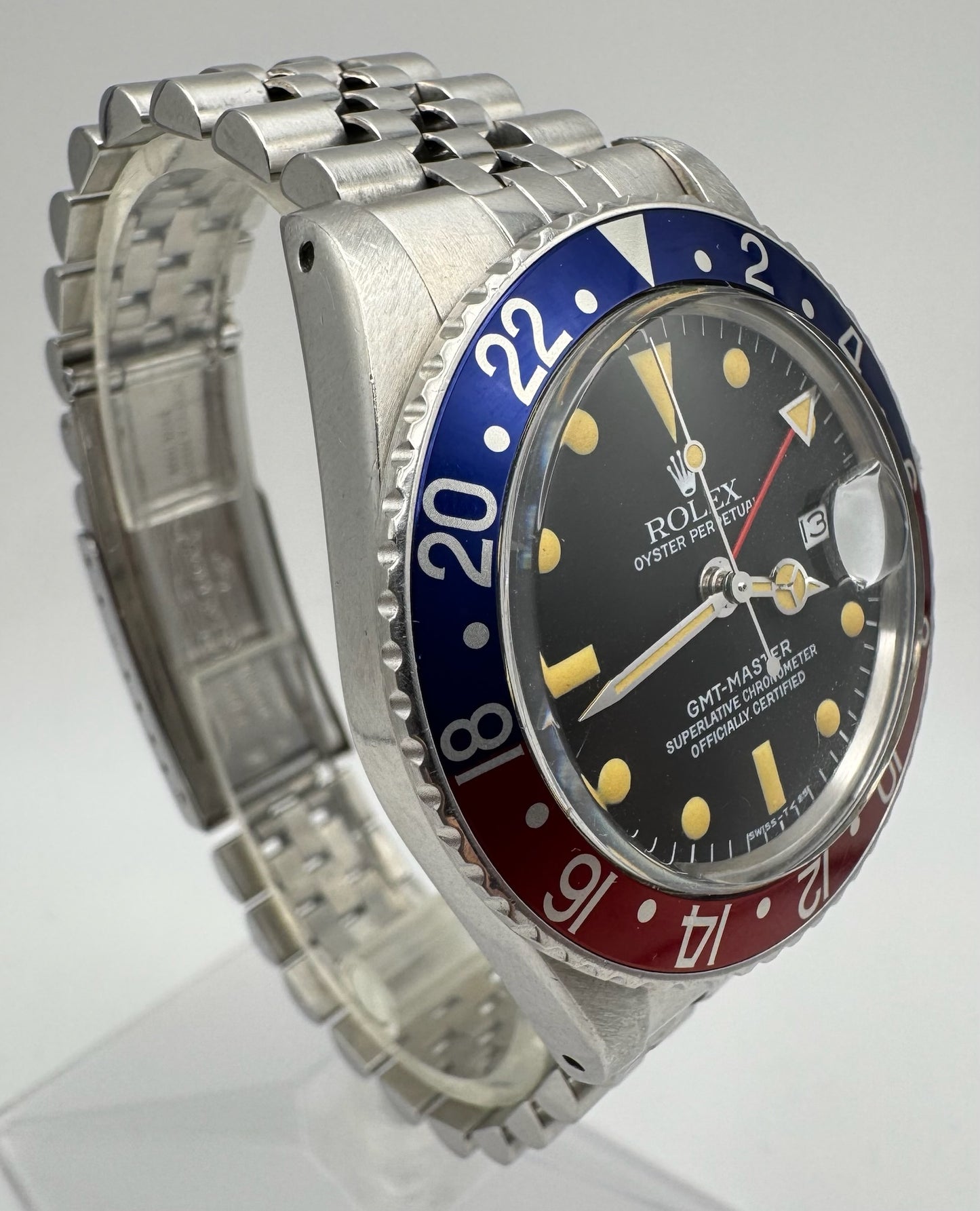 Rolex GMT-Master 1675 Full Steel Jubilee Pepsi Yellow Patina Early Service Tritium Dial 1975