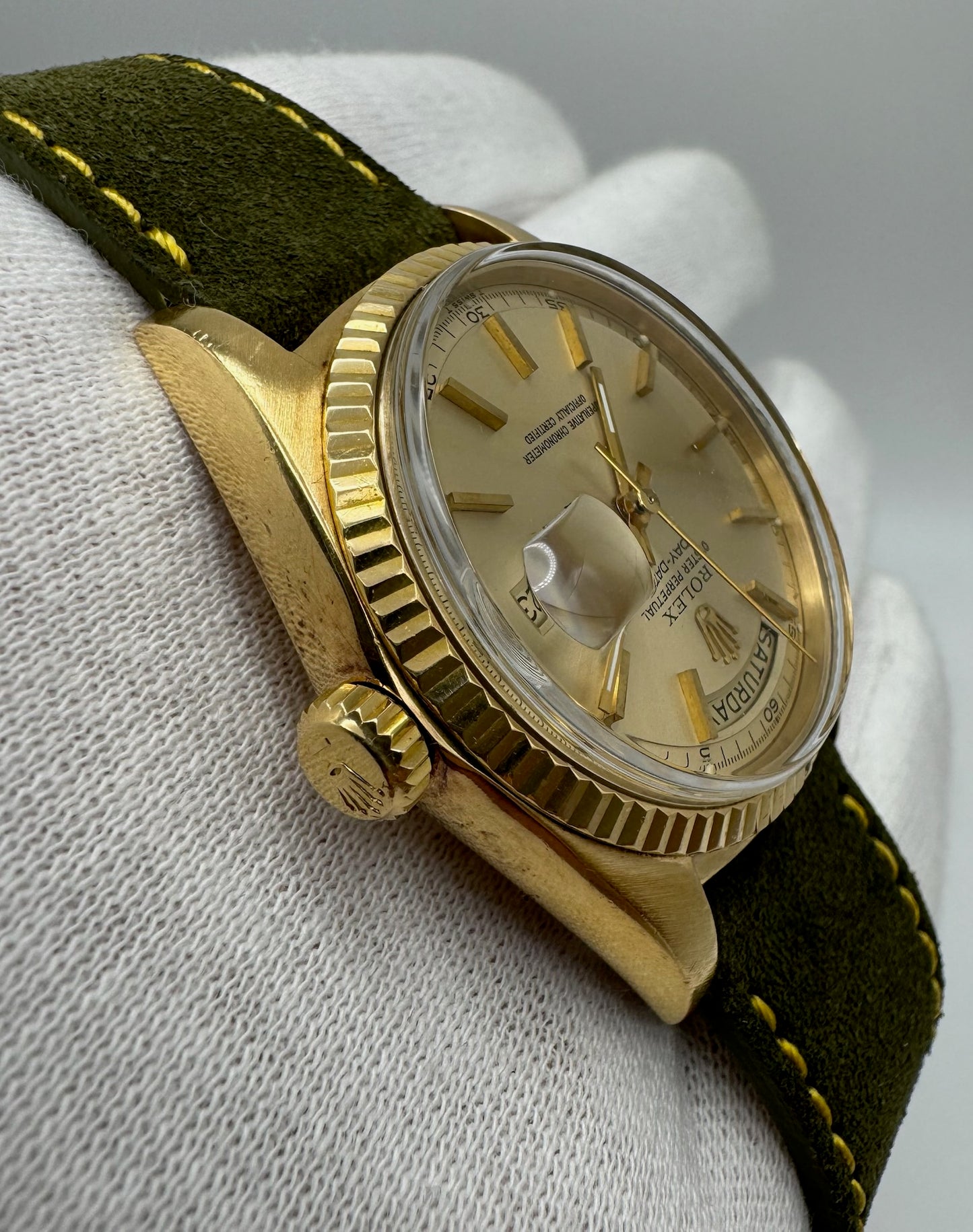 Rolex Day-Date 36 Yellow Gold with Champagne Index 1970