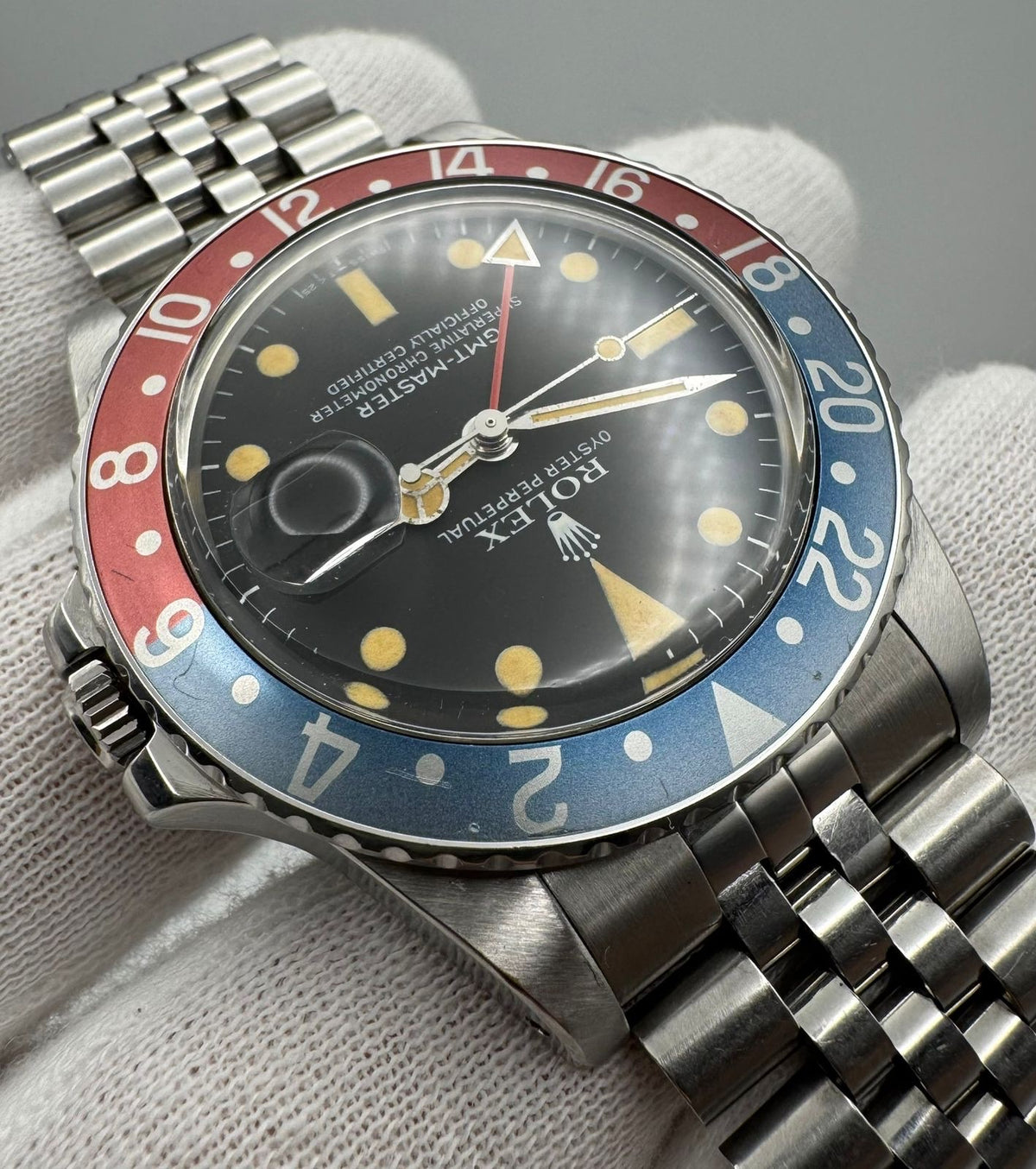 Rolex GMT-Master 16750 Matte Dial Heavy Patina Faded Pepsi Bezel 1984 (Full-Set/Serviced)