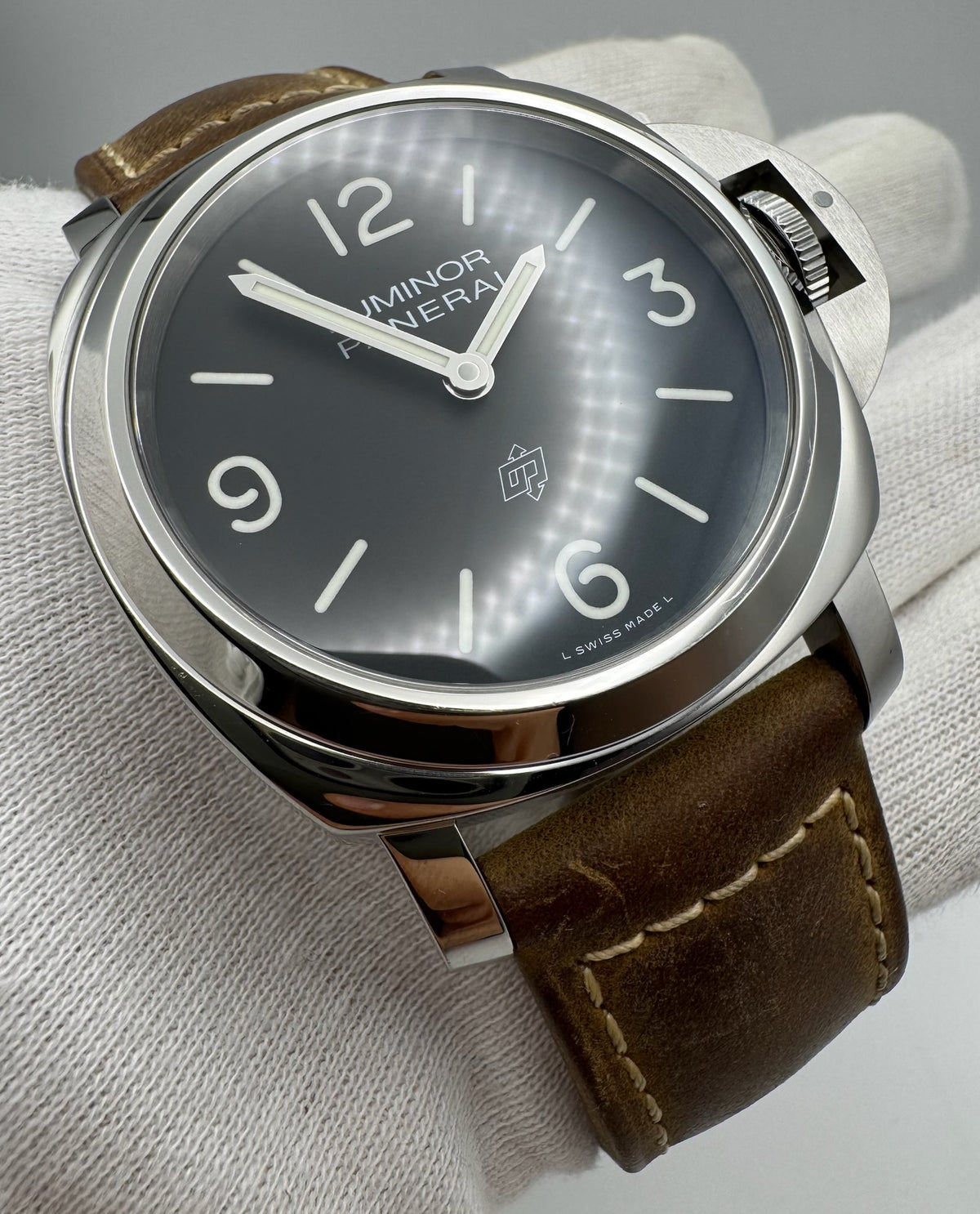Panerai Luminor Base Logo PAM 01086 Black Dial 2026 (Full-Set/Unpolished)