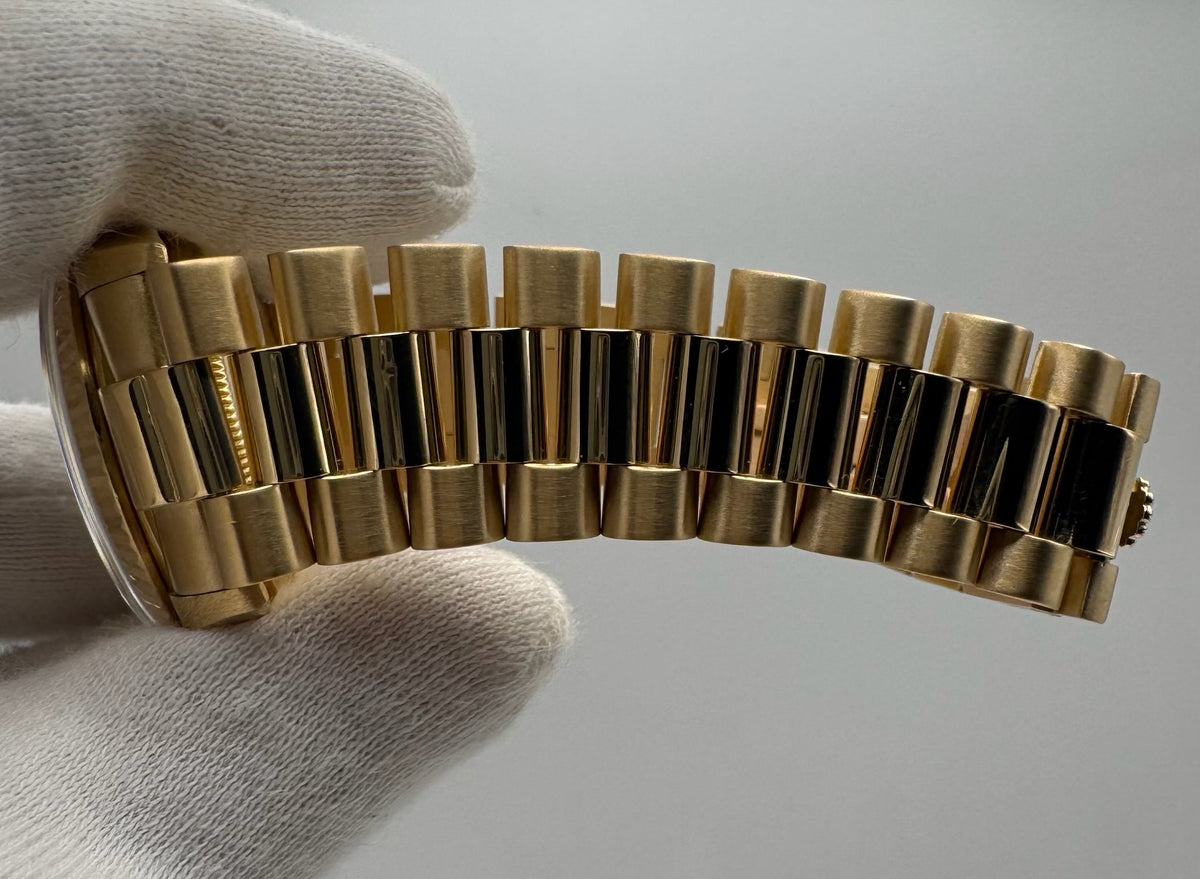 Rolex Day-Date 18038 Yellow Gold Burl Wood Dial Rare 1986 (Full-Set/Serviced)