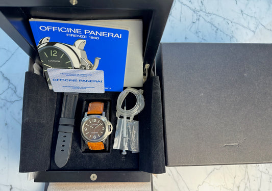 Panerai Luminor Base PAM116 Titanium Tobacco Dial 2002 (Full-Set/Serviced)