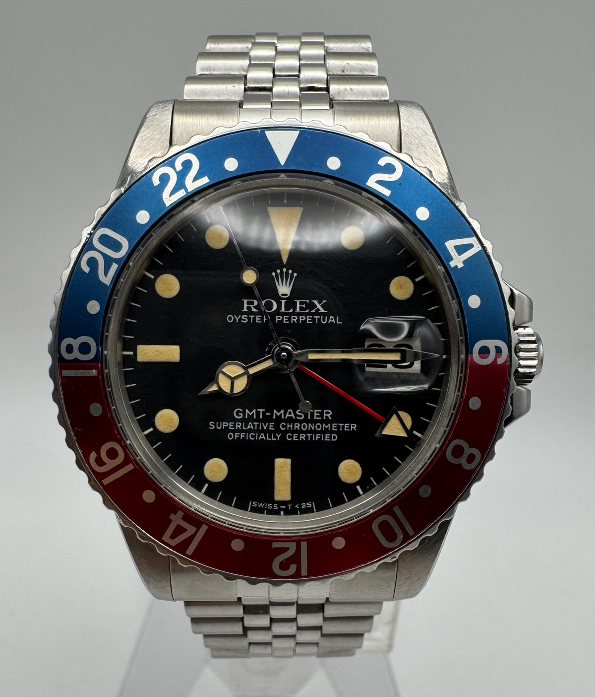 Rolex GMT-Master 1675 MK4 Pepsi Yellow Patina 1978 (Full-Set/Unpolished/Serviced)