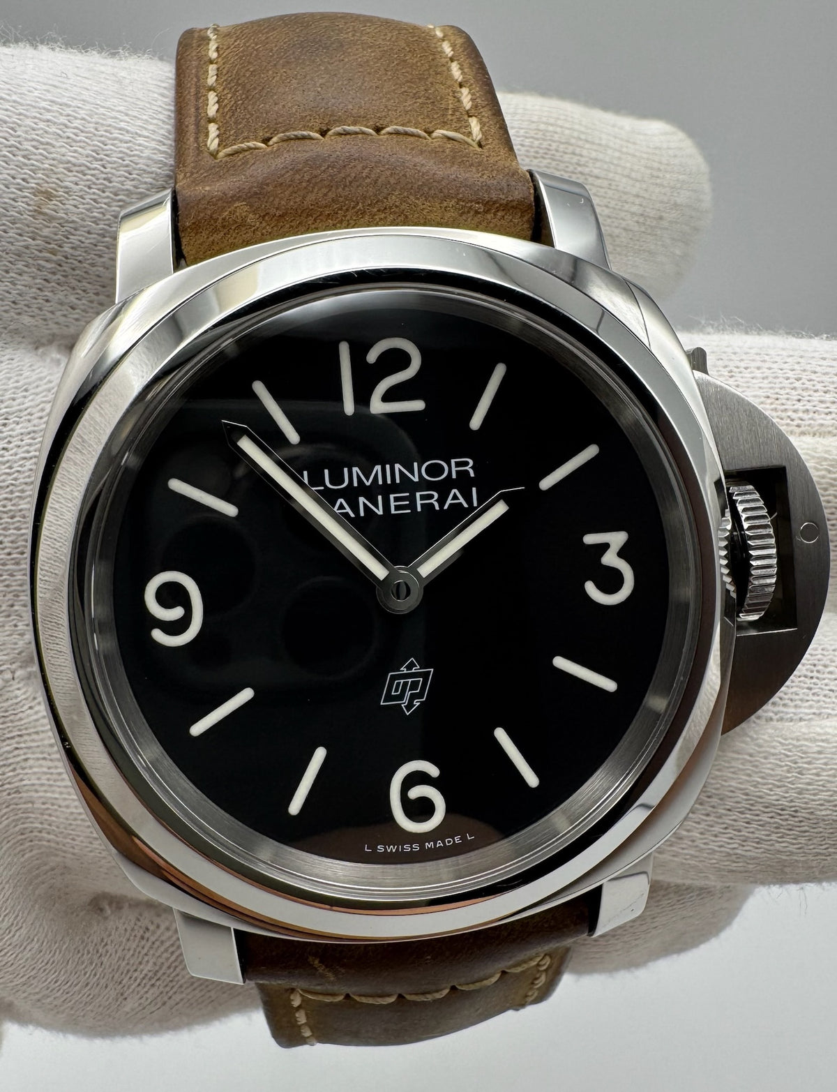 Panerai Luminor Base Logo PAM 01086 Black Dial 2026 (Full-Set/Unpolished)