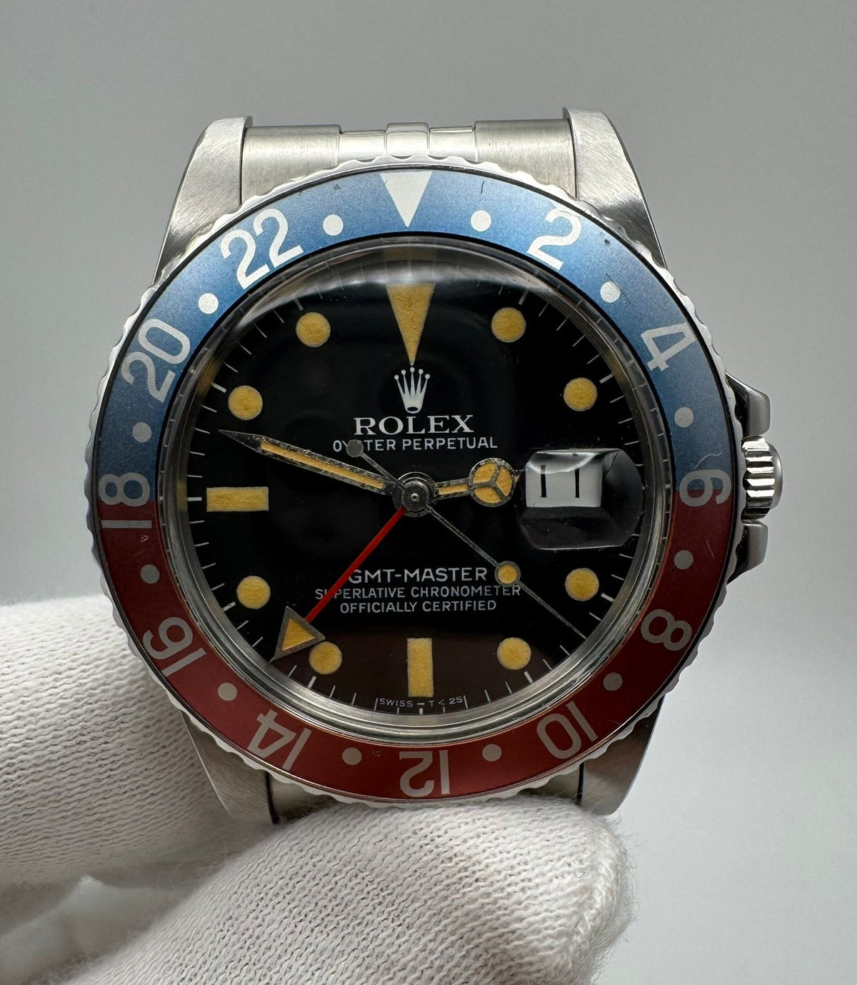 Rolex GMT-Master 16750 Matte Dial Heavy Patina Faded Pepsi Bezel 1984 (Full-Set/Serviced)