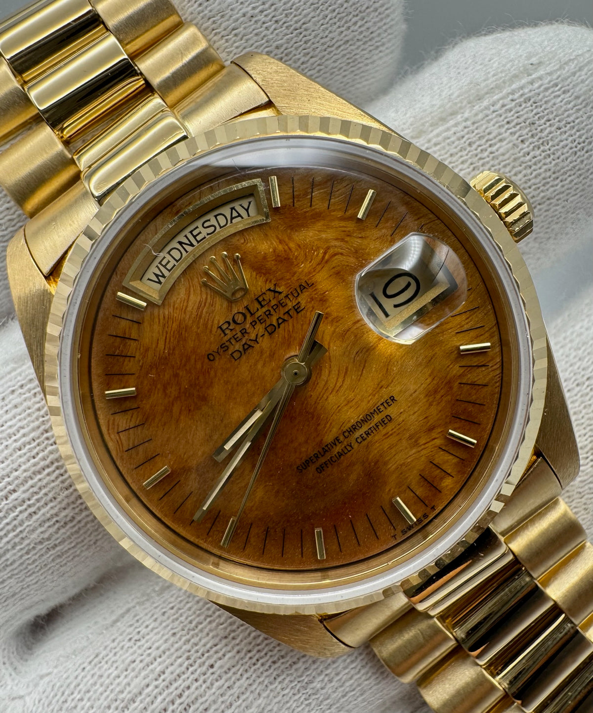Rolex Day-Date 18038 Yellow Gold Burl Wood Dial Rare 1986 (Full-Set/Serviced)