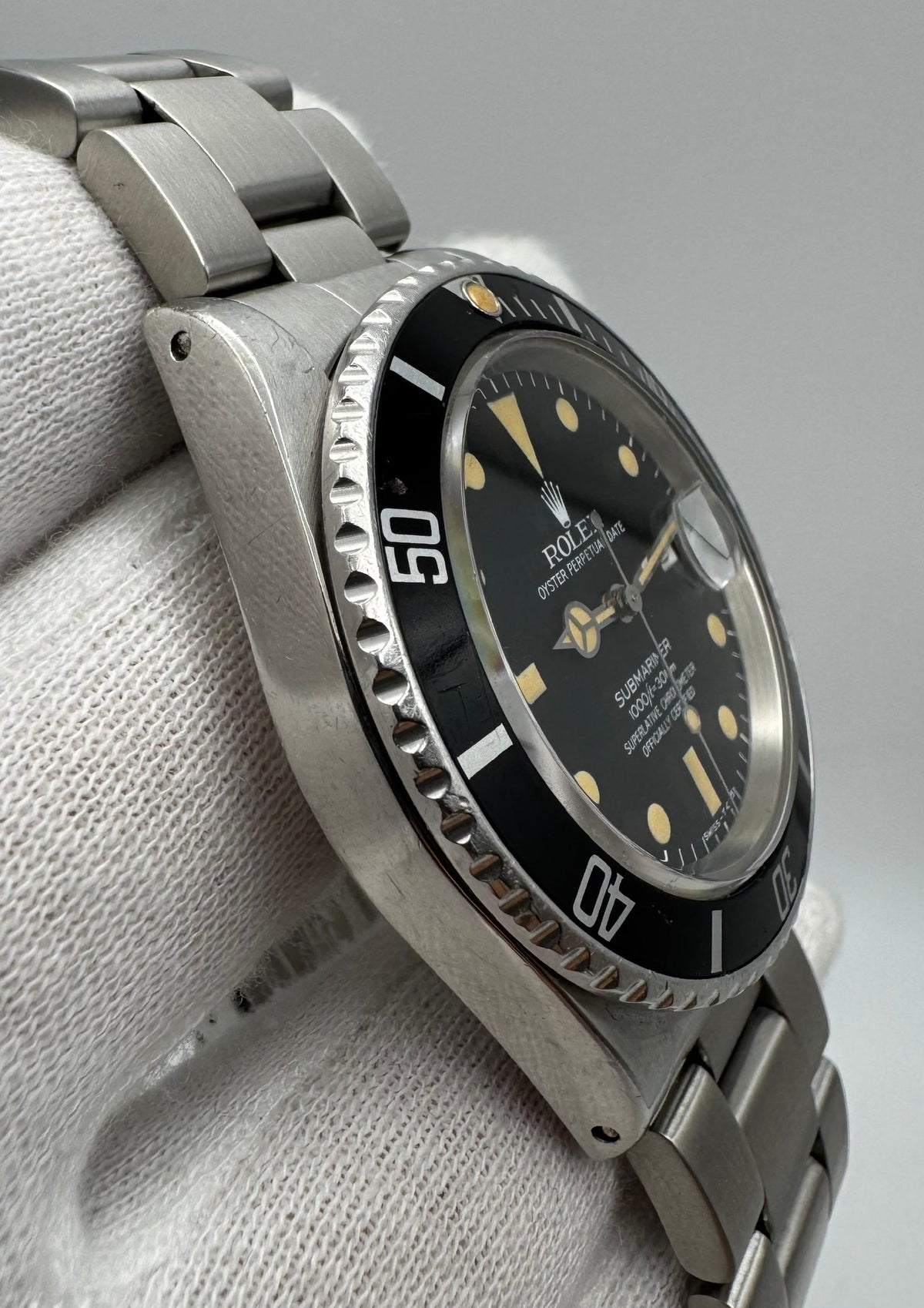Rolex Submariner Date 16800 Matte Dial Yellow Patina 1986 (Full-Set/Serviced)