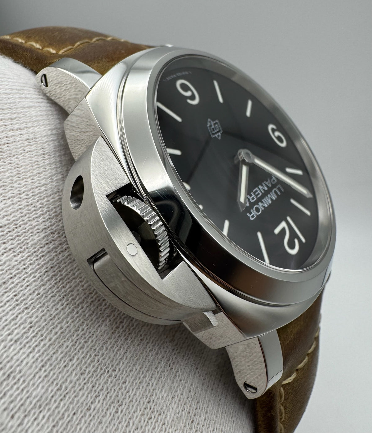 Panerai Luminor Base Logo PAM 01086 Black Dial 2026 (Full-Set/Unpolished)