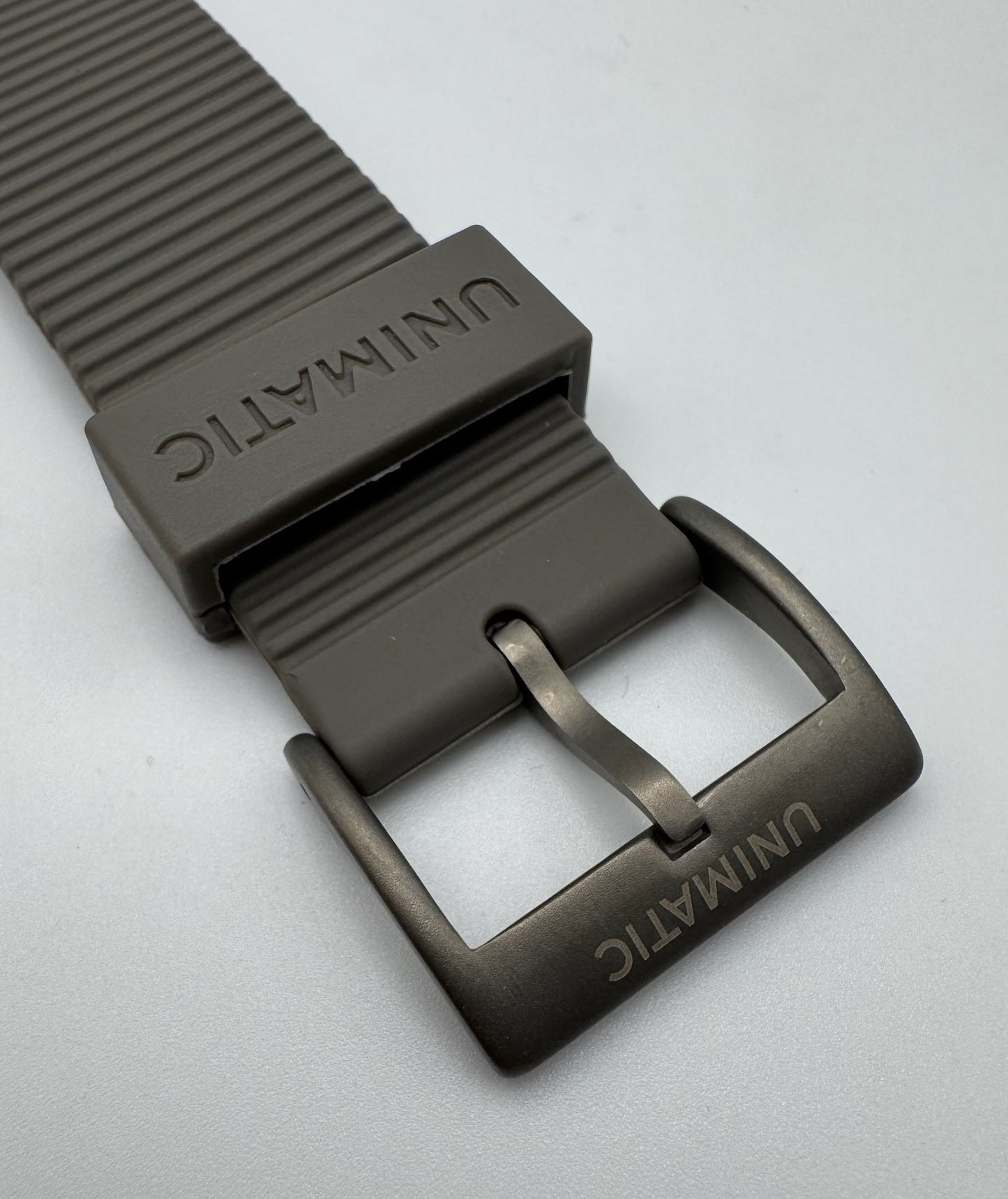 Unimatic Modello Uno GMT Blasted Titanium Swiss Movement Ltd Edition 100pcs 2022 (Full-Set/Mint)