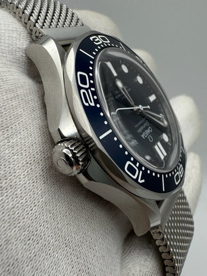 Omega Seamaster Diver 300M James Bond Full Steel Blue Dial 2023 (Full-Set/Mint)