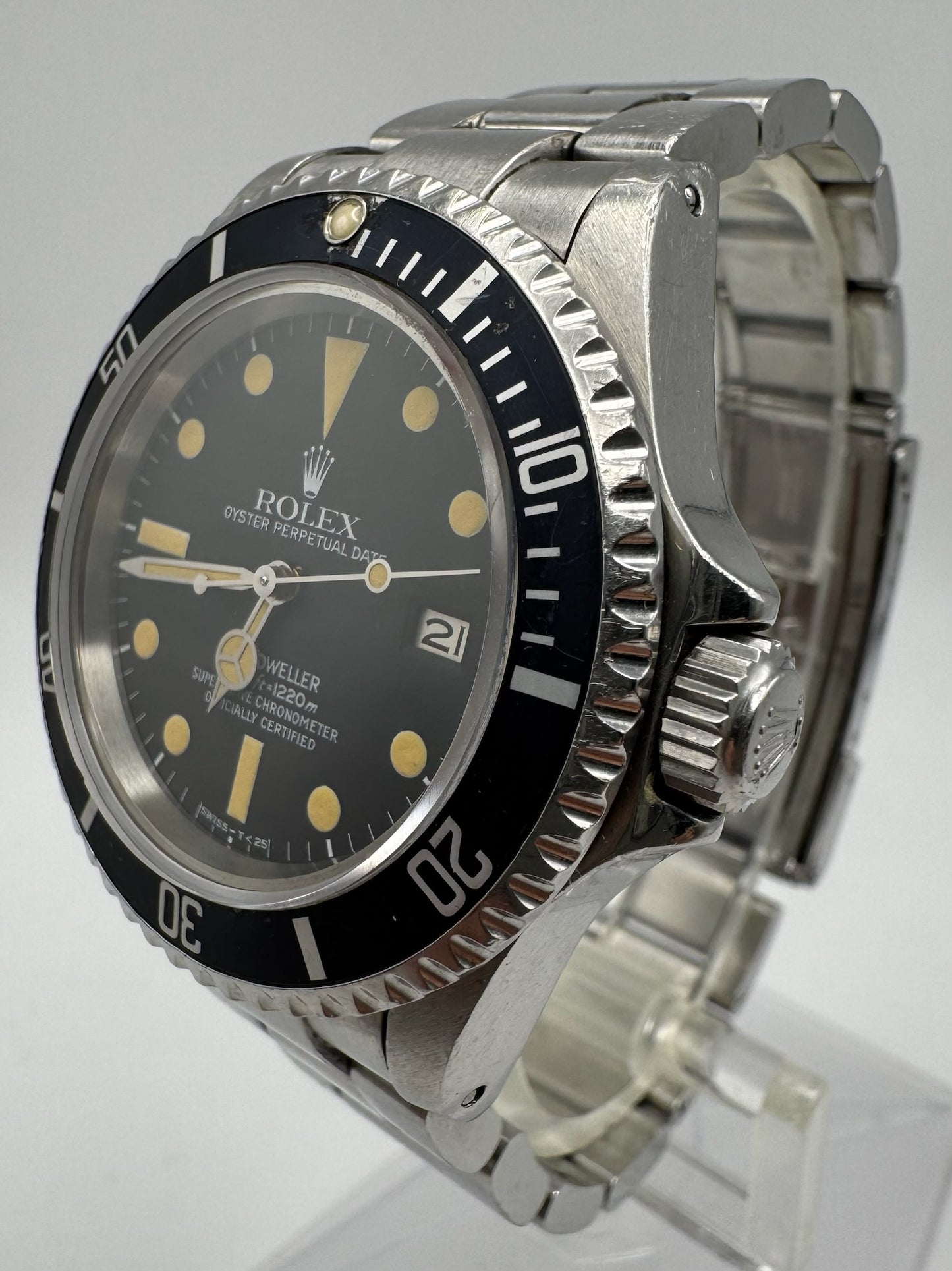 Rolex Sea-Dweller 16660 Matte Dial Heavy Patina 1981 (Full-Set/Unpolished)