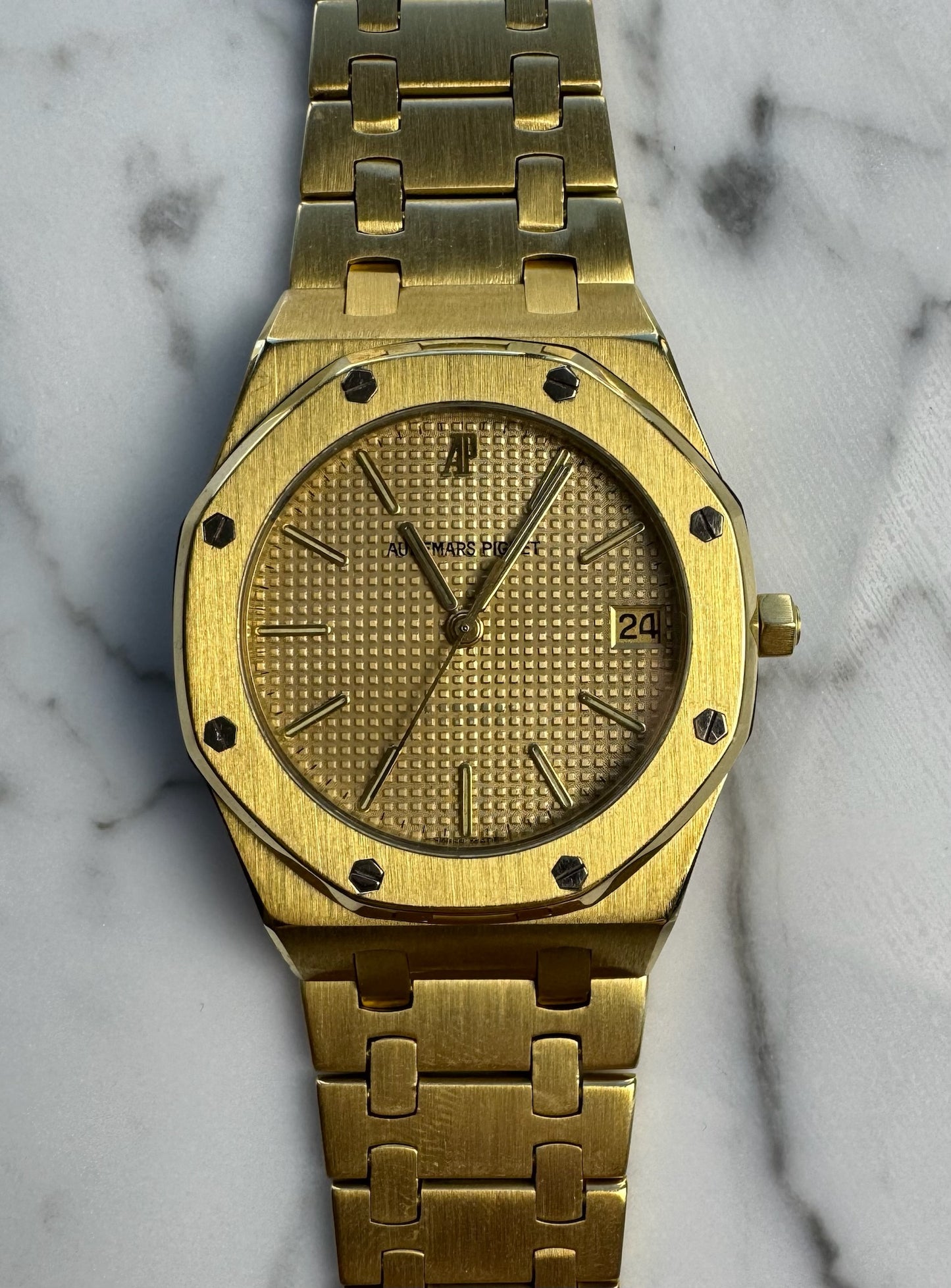 Audemars Piguet Royal Oak Full Yellow Gold 18K Champagne Dial Quartz 1984 (Papers & Service Box)
