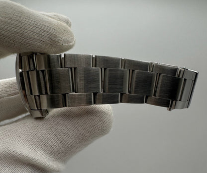 Rolex Explorer II Polar “Chicchi Di Mais” Full Steel 1990 Porcelain Dial Yellow Patina (Serviced)