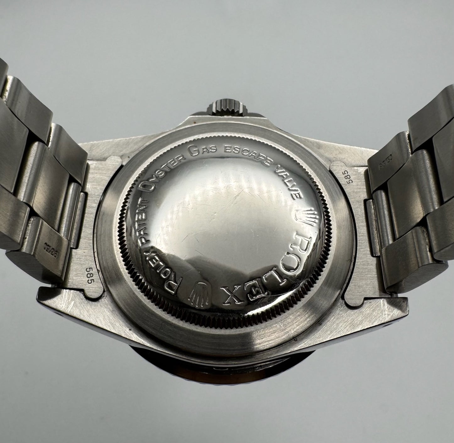 Rolex Sea-Dweller 1665 “Great White” Full Steel Yellow Patina 1979 (Full-Set/Serviced)