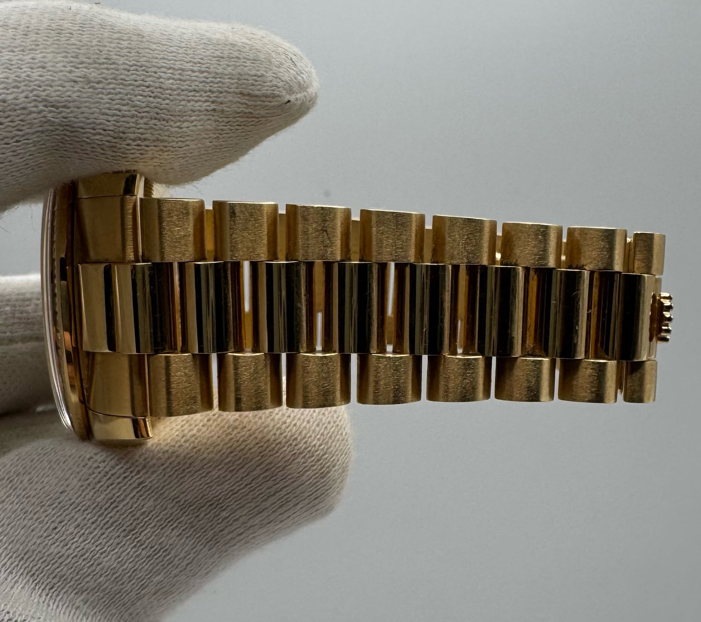 Rolex Day-Date 36 Extremely Rare Green Enamel Dial Factory Diamonds Baguette Bezel 2016 (Full-Set/Unpolished)