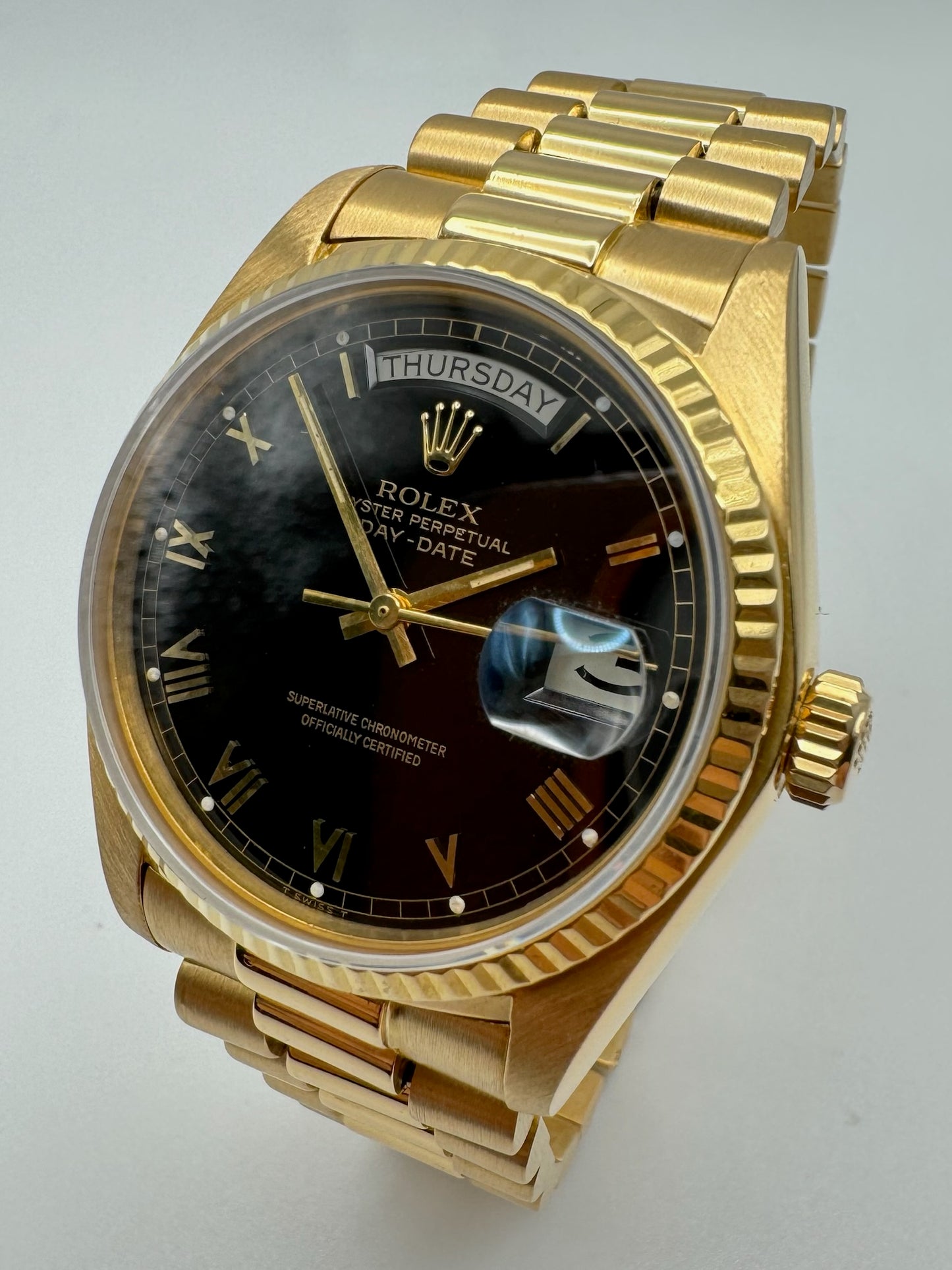 Rolex Day-Date 18K Full Gold OEM Black Roman Dial 1979