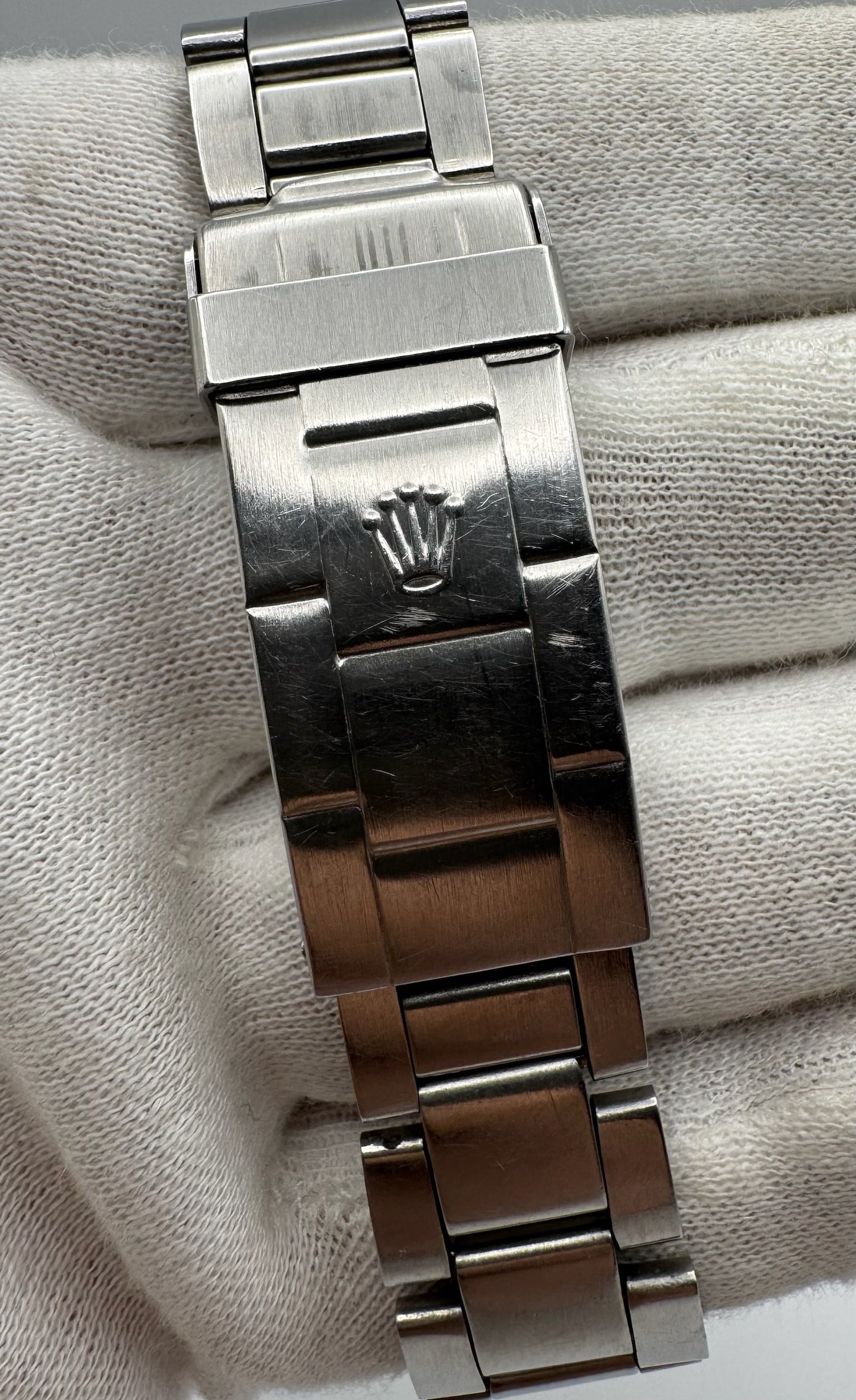 Rolex Submariner Date 1680 Red Yellow Patina 1970 (Full-Set/Unpolished)