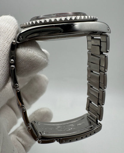 Rolex GMT-Master 1675 Chapter Ring Gilt Dial Pepsi 1960 (Full-Set)