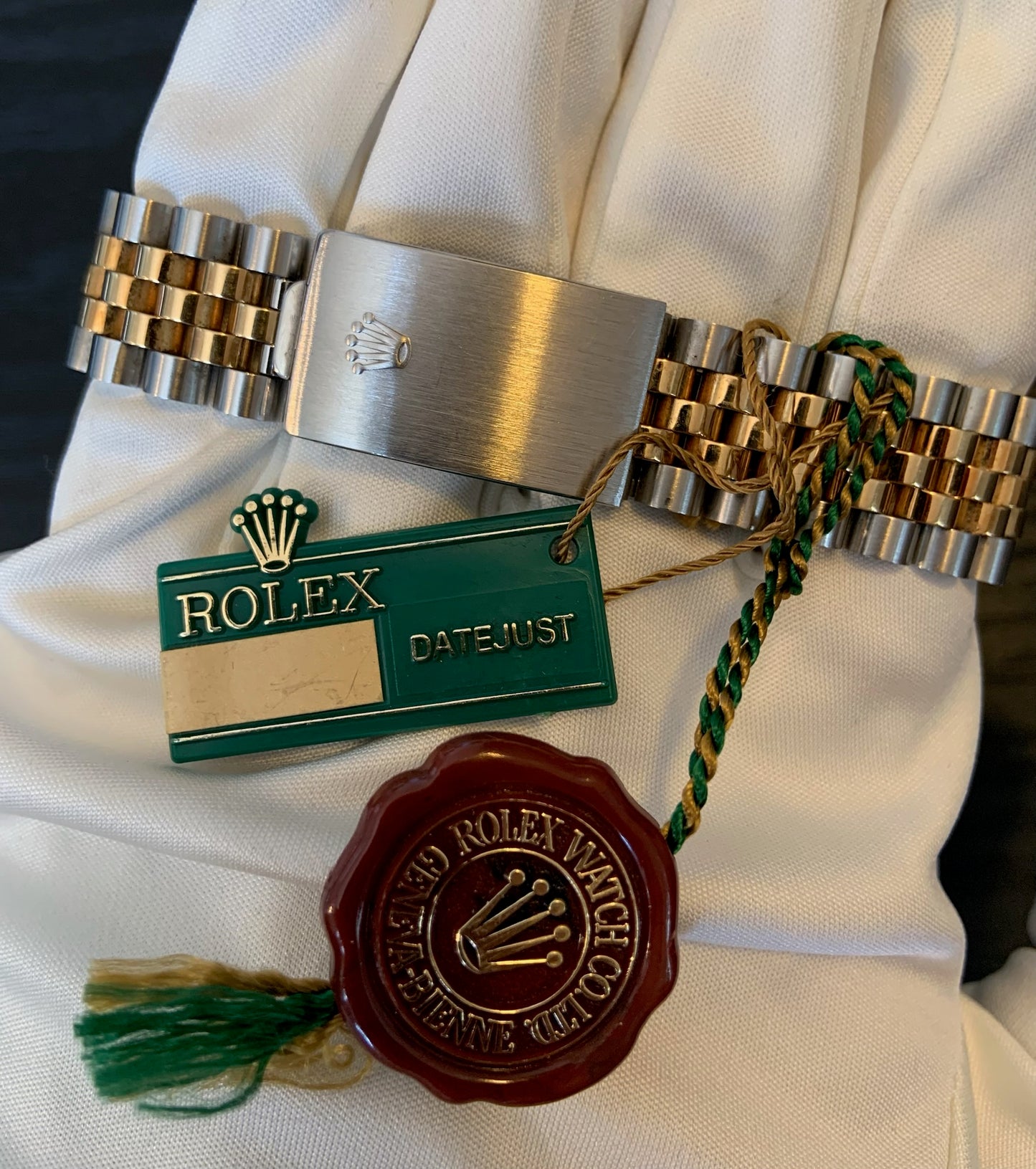 Rolex Datejust UAE Logo (NOS/Full-Set)