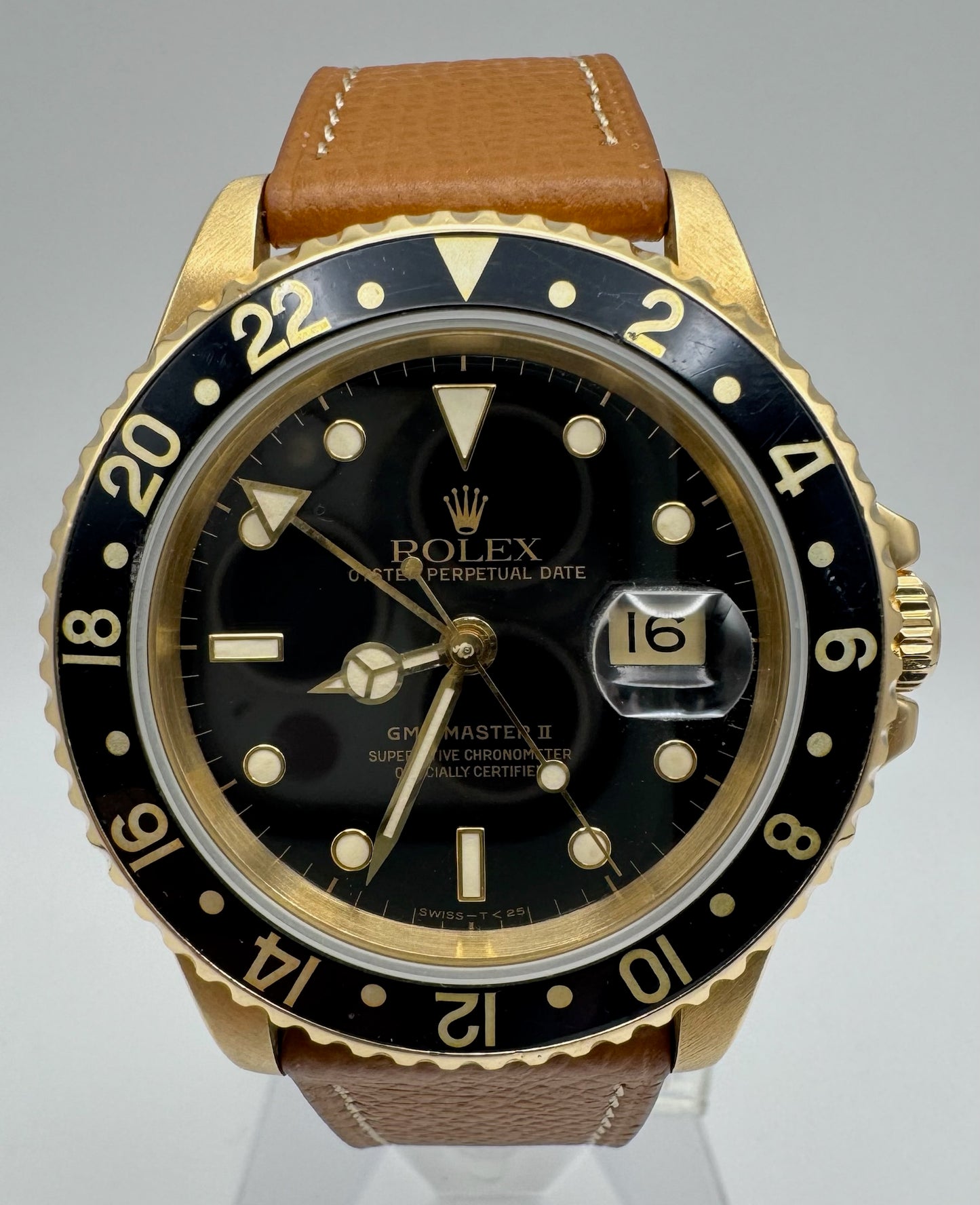 Rolex GMT-Master II 16718 Yellow Gold Head Black Tritium Dial 1991 (Mint/Serviced)