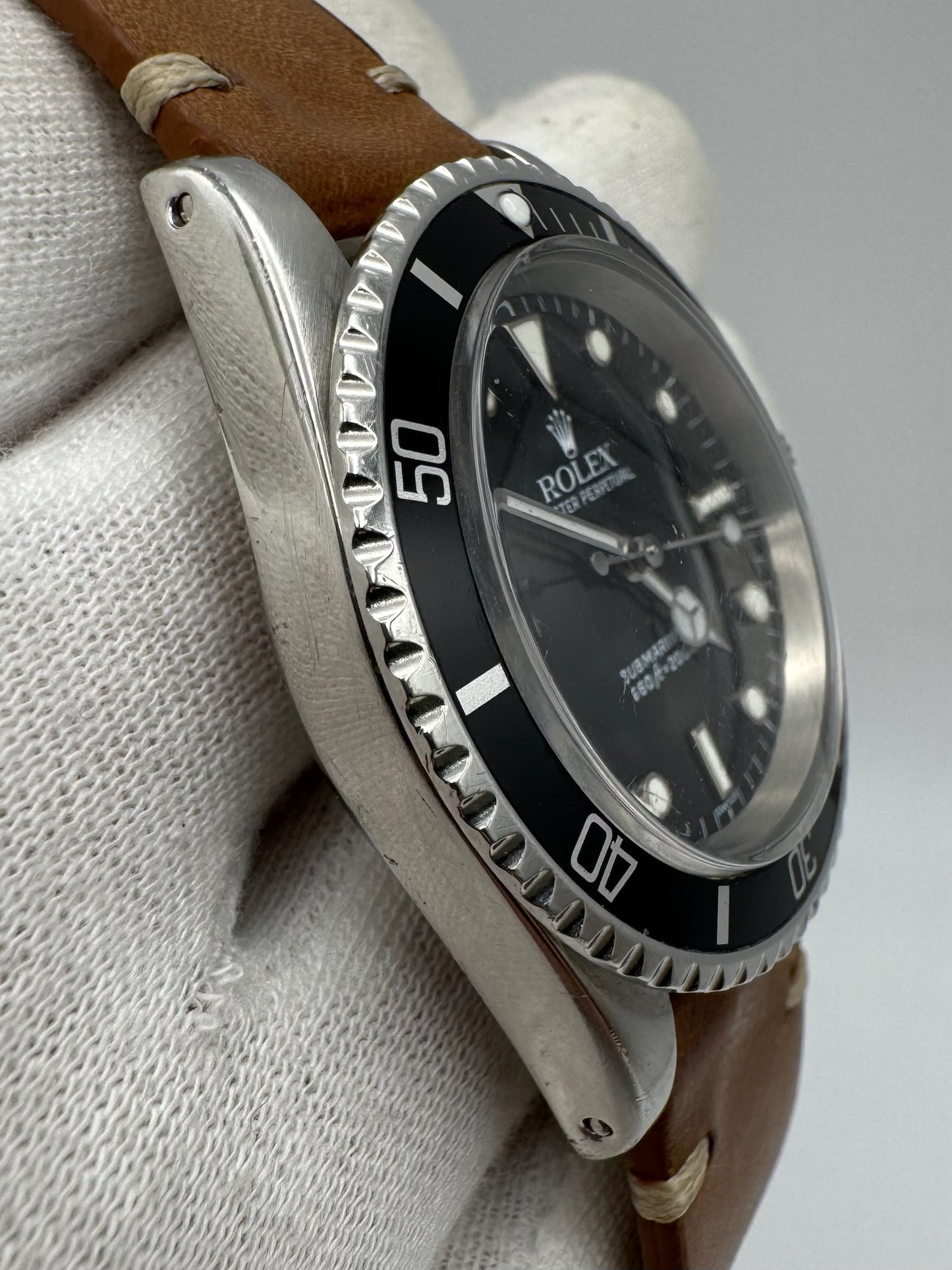 Rolex Submariner No Date 5513 Steel Head Black Glossy Dial 1978 (Serviced)