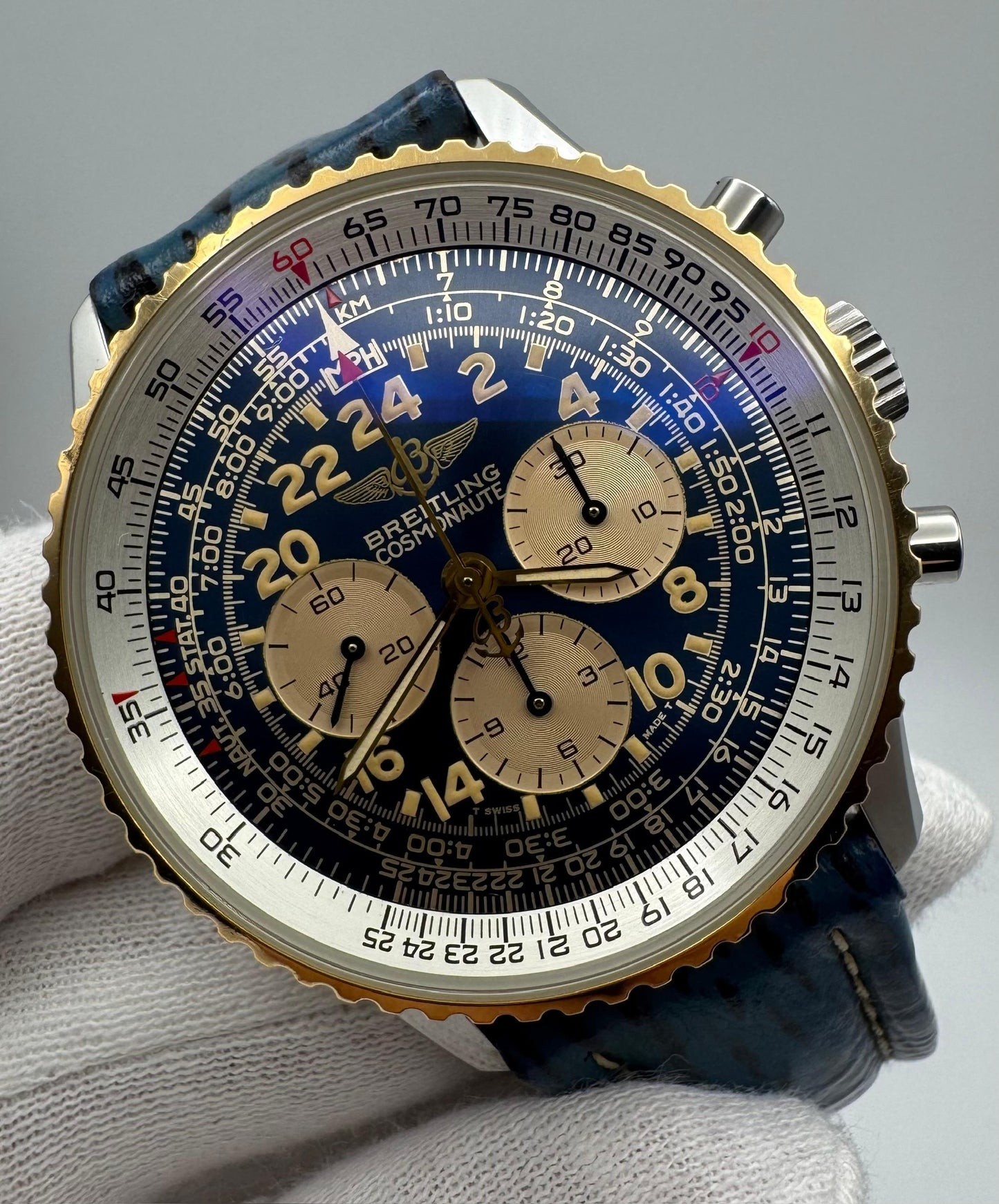 Breitling Navitimer Cosmonaute Two Tone Blue Tritium Dial Yellow Patina (Box/Mint)