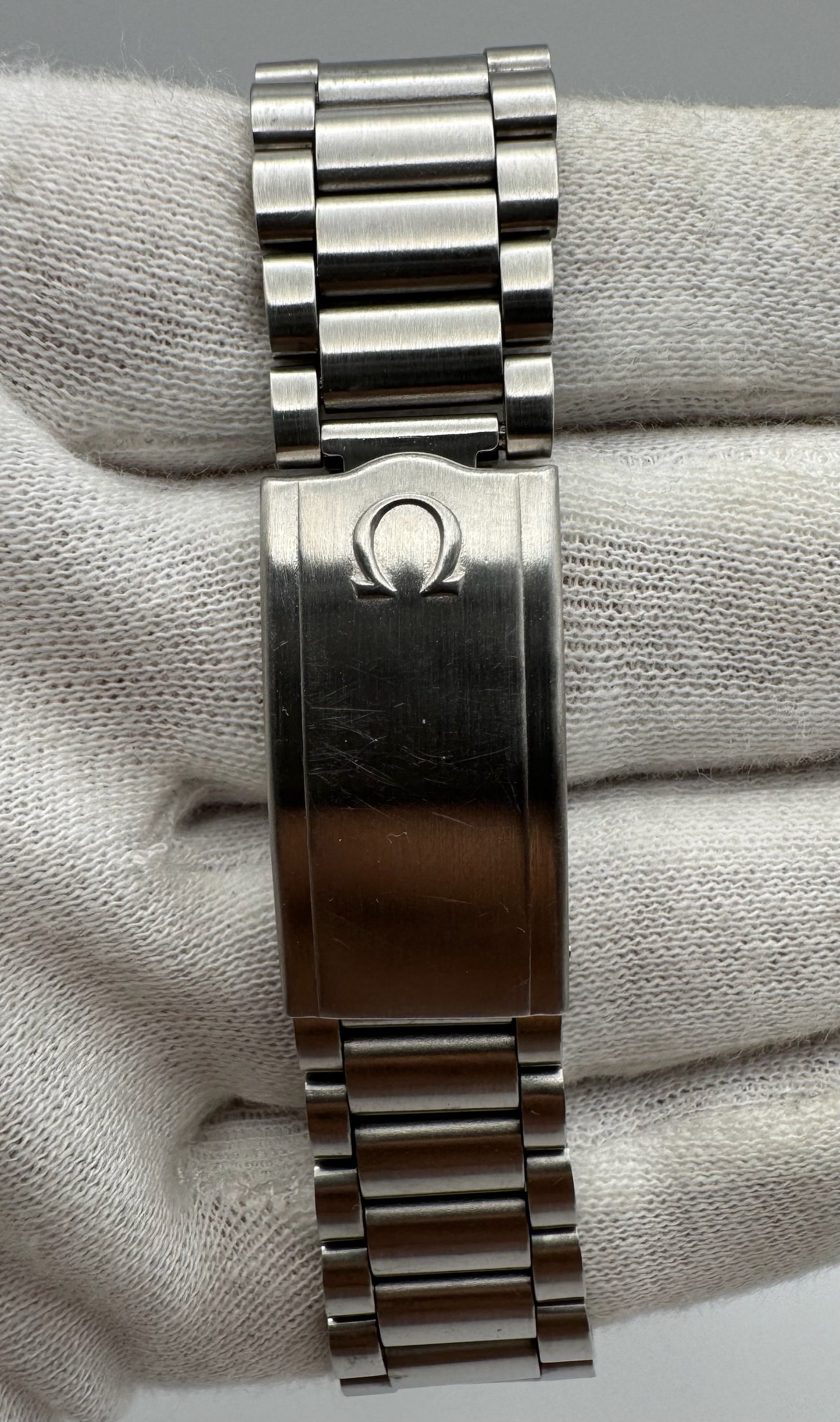 Omega Speedmaster Professional Moonwatch Full Steel Ghost Bezel Yellow Patina Step Dial 1969 (Serviced)