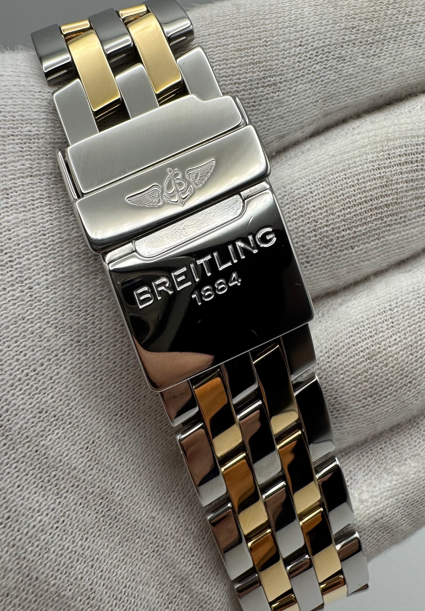 Breitling Old Navitimer Two Tone Blue Tritium Dial Yellow Patina Steel/Yellow Gold (Serviced)