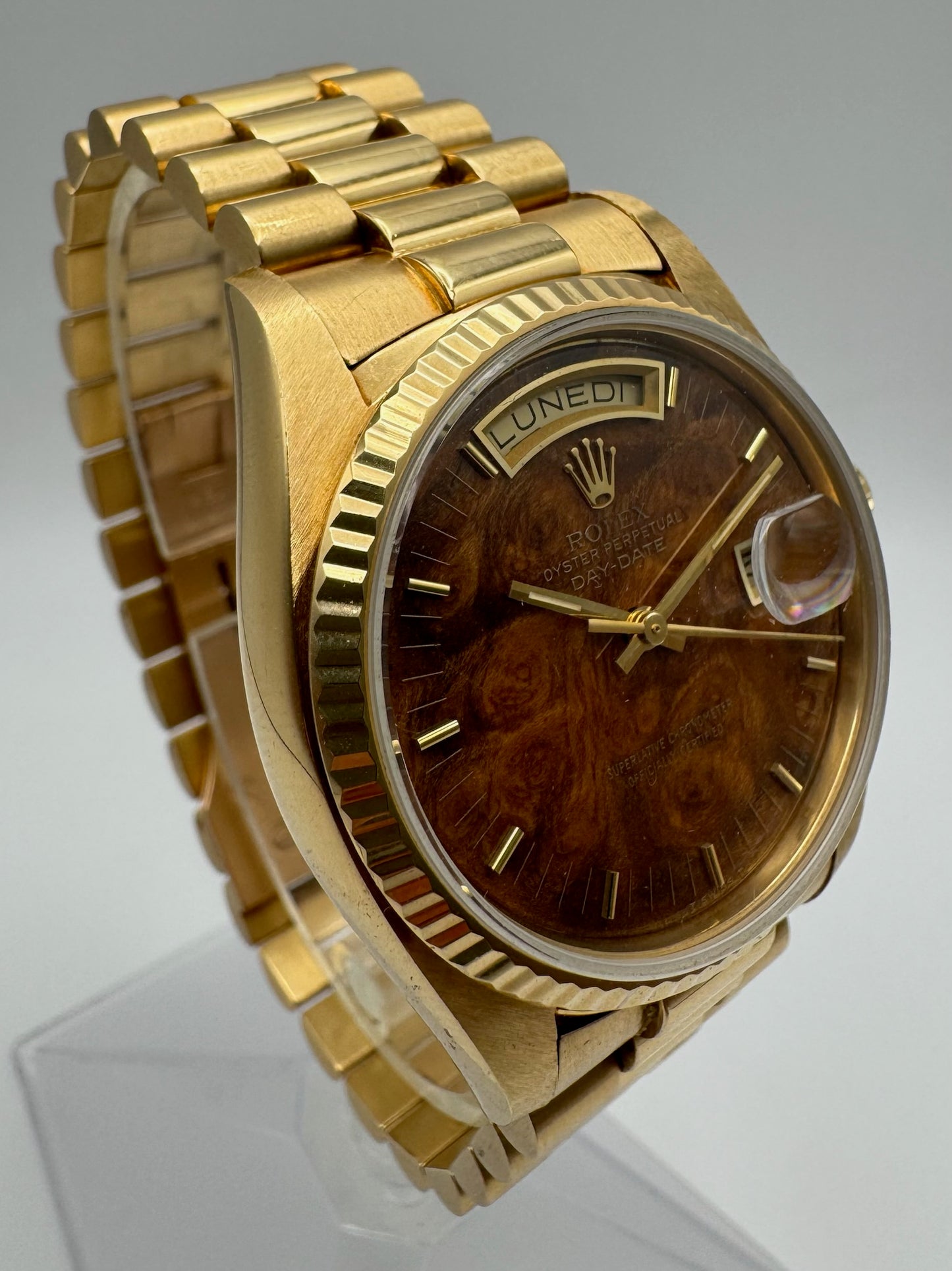Rolex Day-Date 36 Full Gold Rare Wood Dial 1982 (Full-Set/Unpolished/Serviced)
