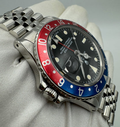 Rolex GMT-Master 1675 Pepsi with Jubilee Service Tritium Dial 1968